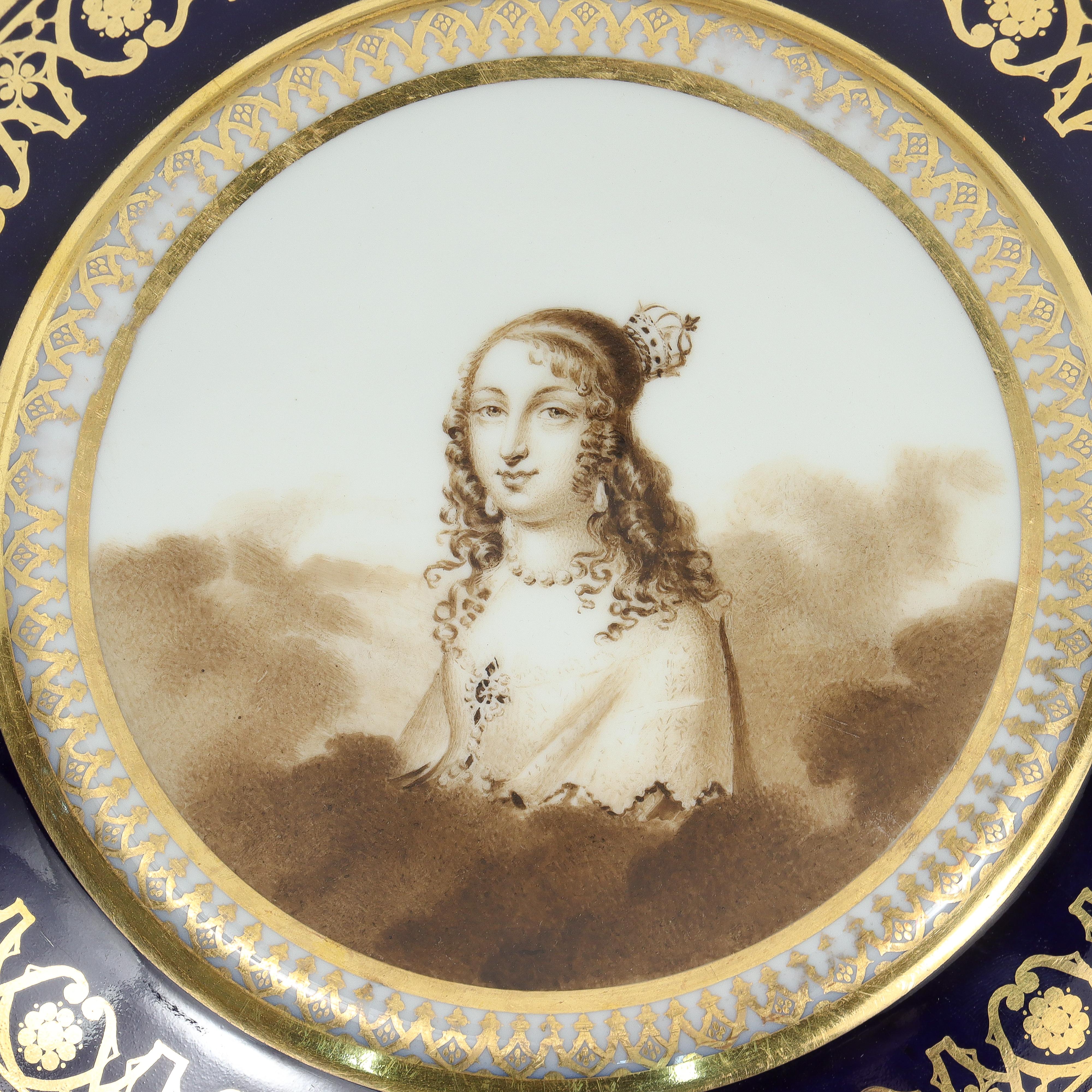 Néoclassique Ancienne assiette de rangement en porcelaine suisse de Nyon peinte à la main avec bordure bleu cobalt en vente
