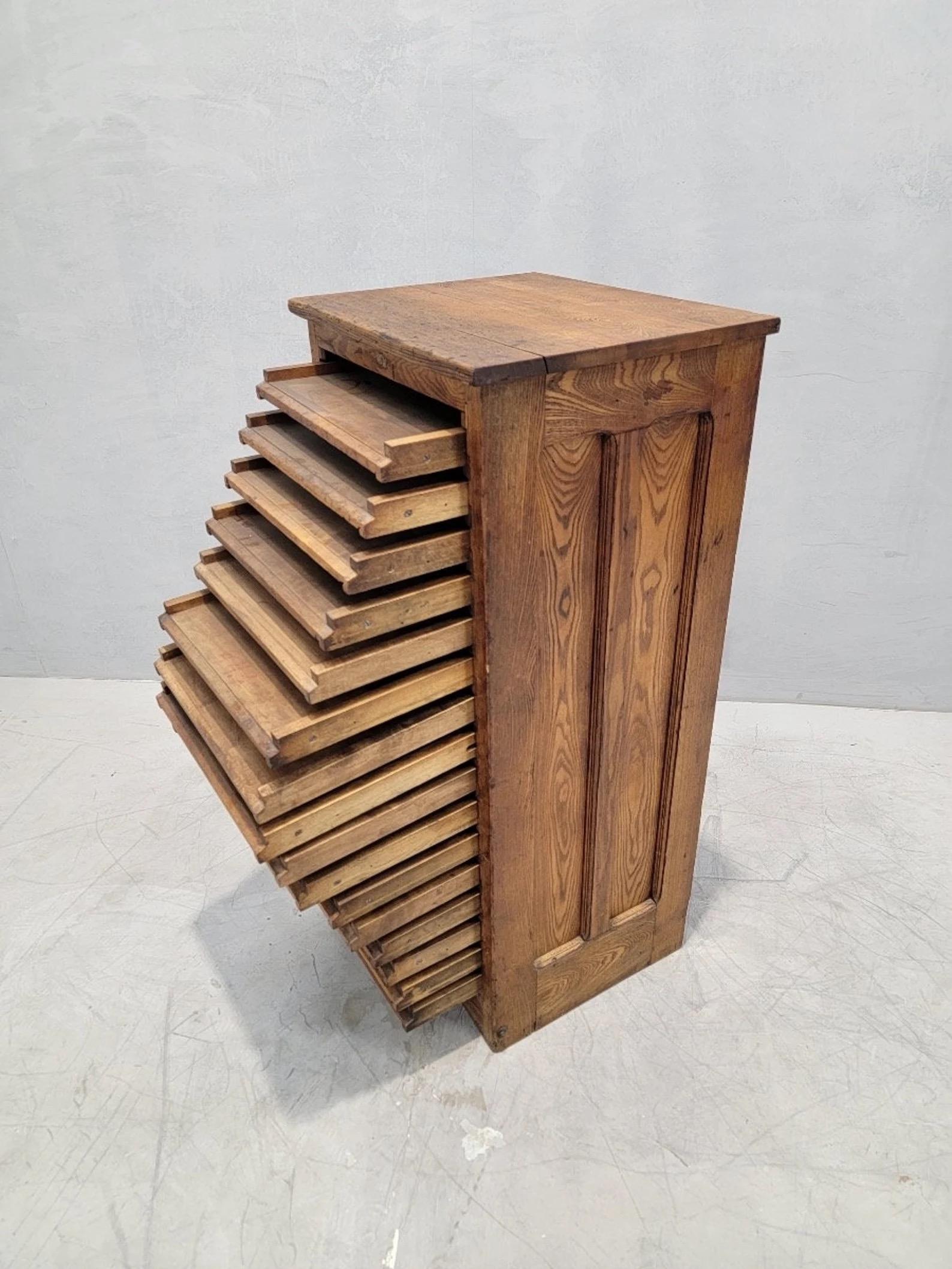 20th Century Antique Oak 16 Drawer Typesetter's Letterhead Filer For Sale