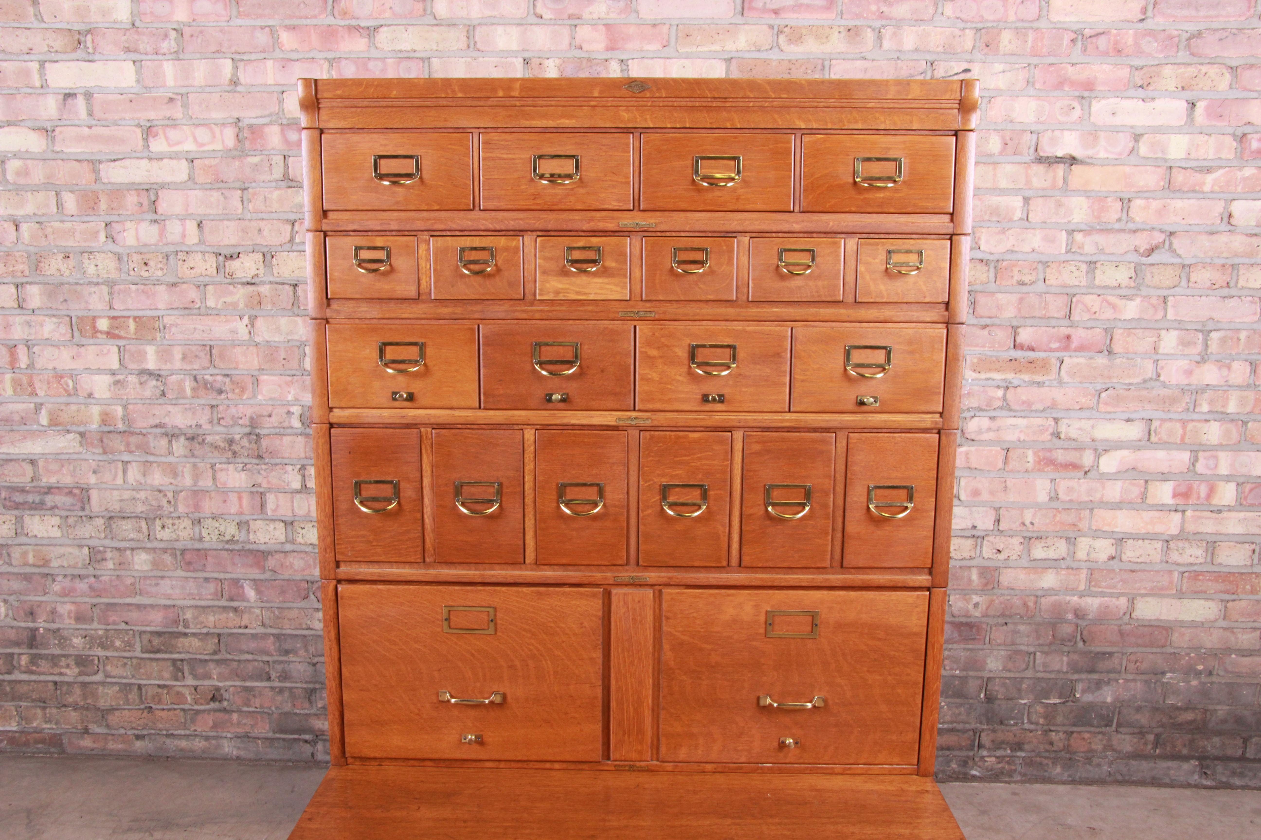 Antique Oak 24-Drawer Card Catalog File Cabinet, circa 1920s 4