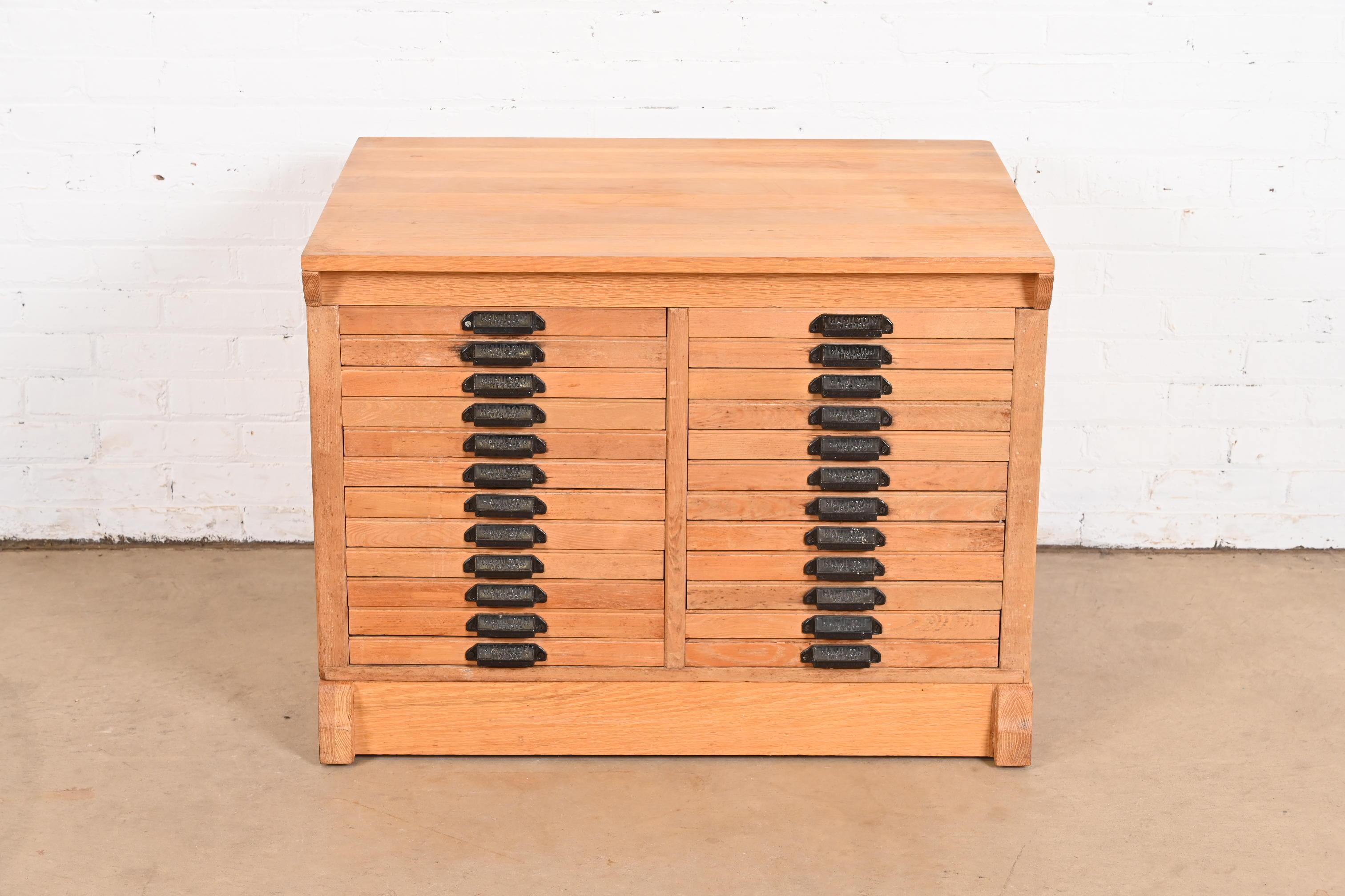 American Antique Oak 24-Drawer Flat File Printer's Cabinet or Collector's Cabinet For Sale