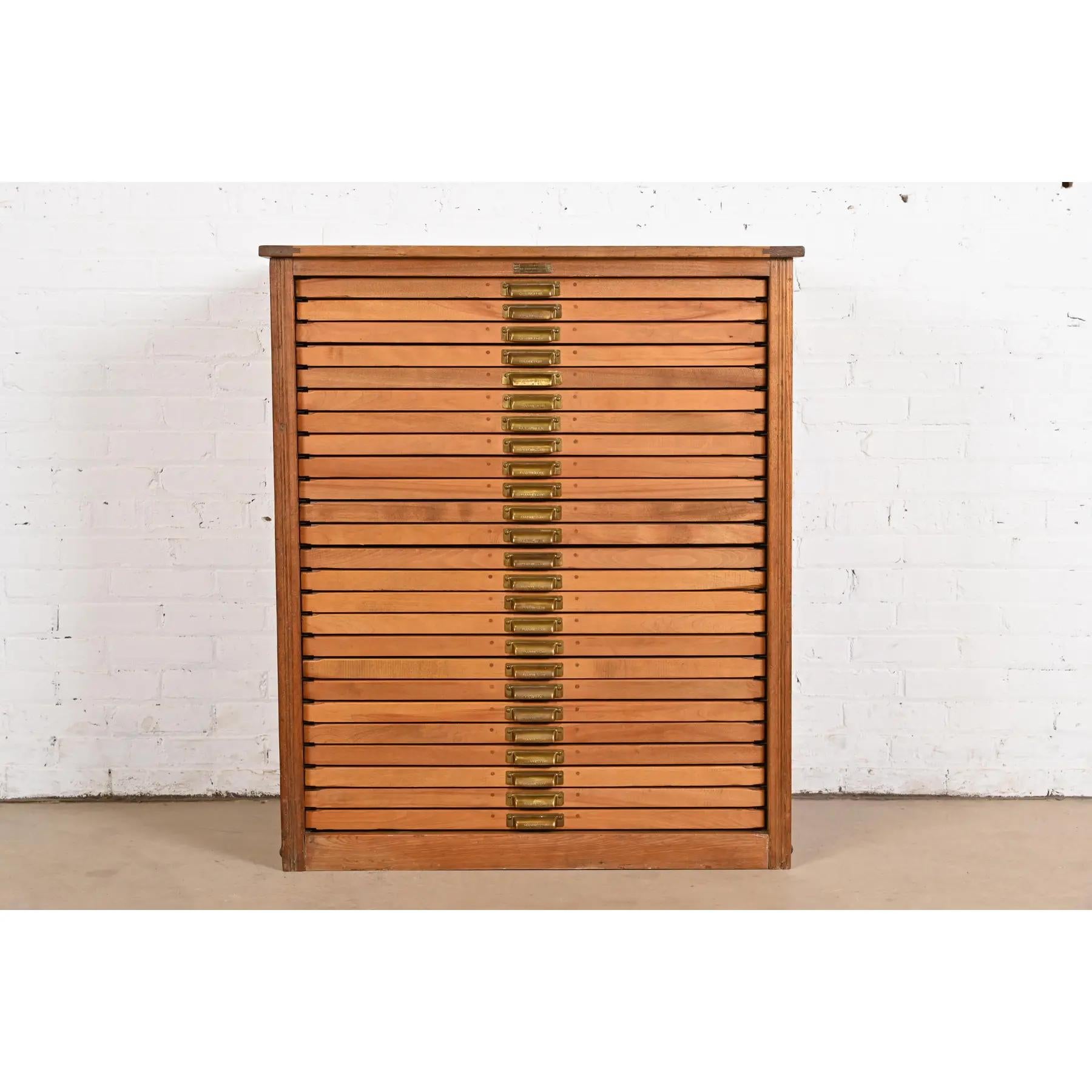 American Antique Oak 25-Drawer Architect's Blueprint Flat File Cabinet by Hamilton, 1900