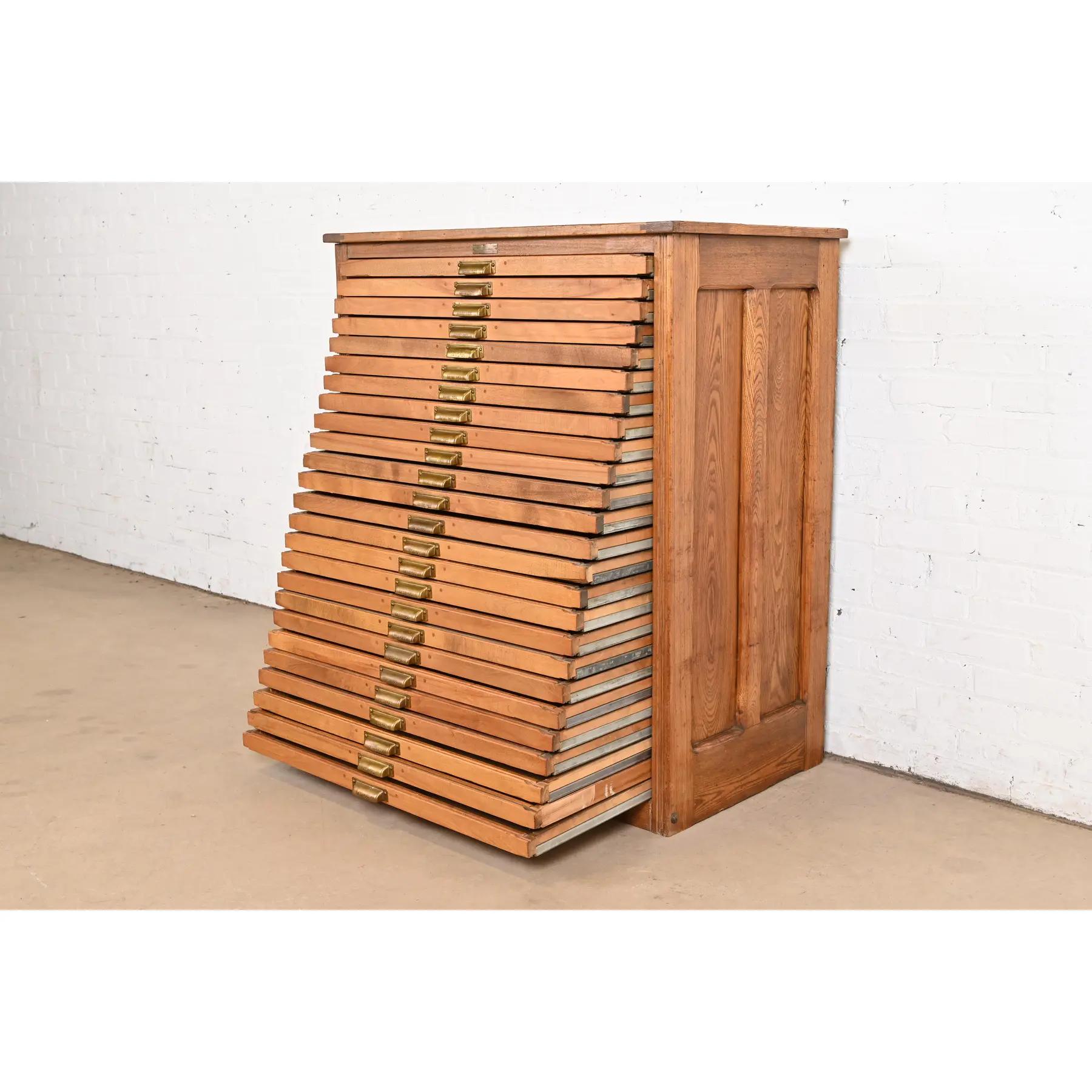 Early 20th Century Antique Oak 25-Drawer Architect's Blueprint Flat File Cabinet by Hamilton, 1900
