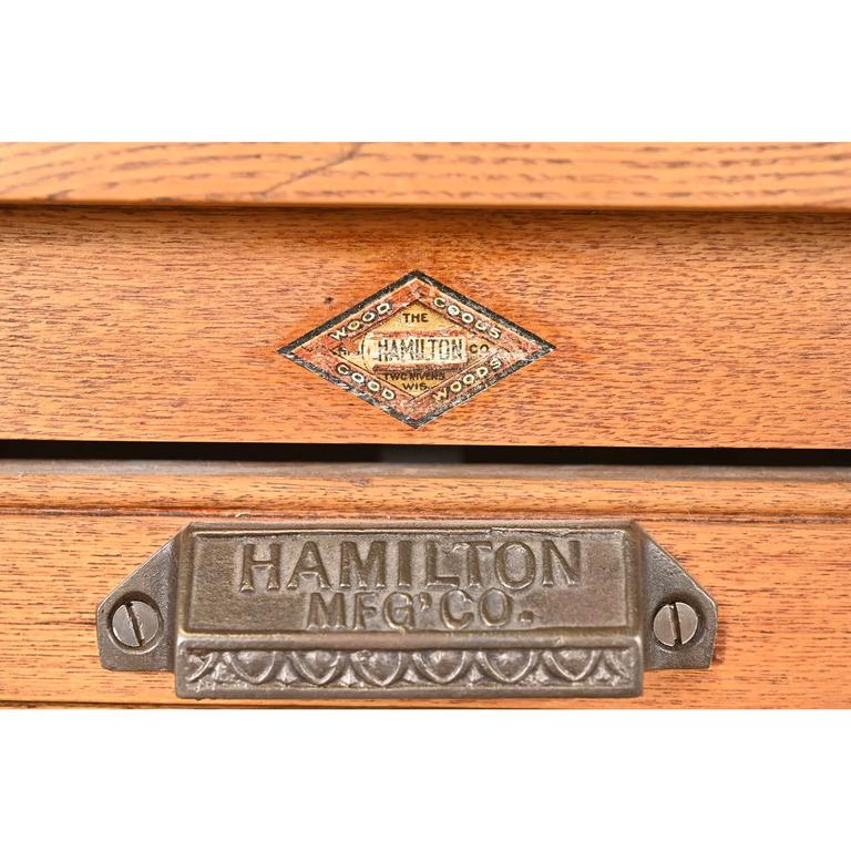 Antique Oak 25-Drawer Architect's Blueprint Flat File Cabinet by Hamilton For Sale 4