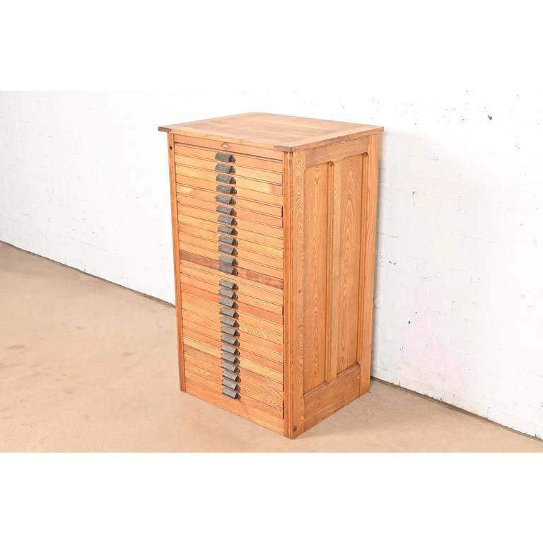 20th Century Antique Oak 25-Drawer Architect's Blueprint Flat File Cabinet by Hamilton For Sale