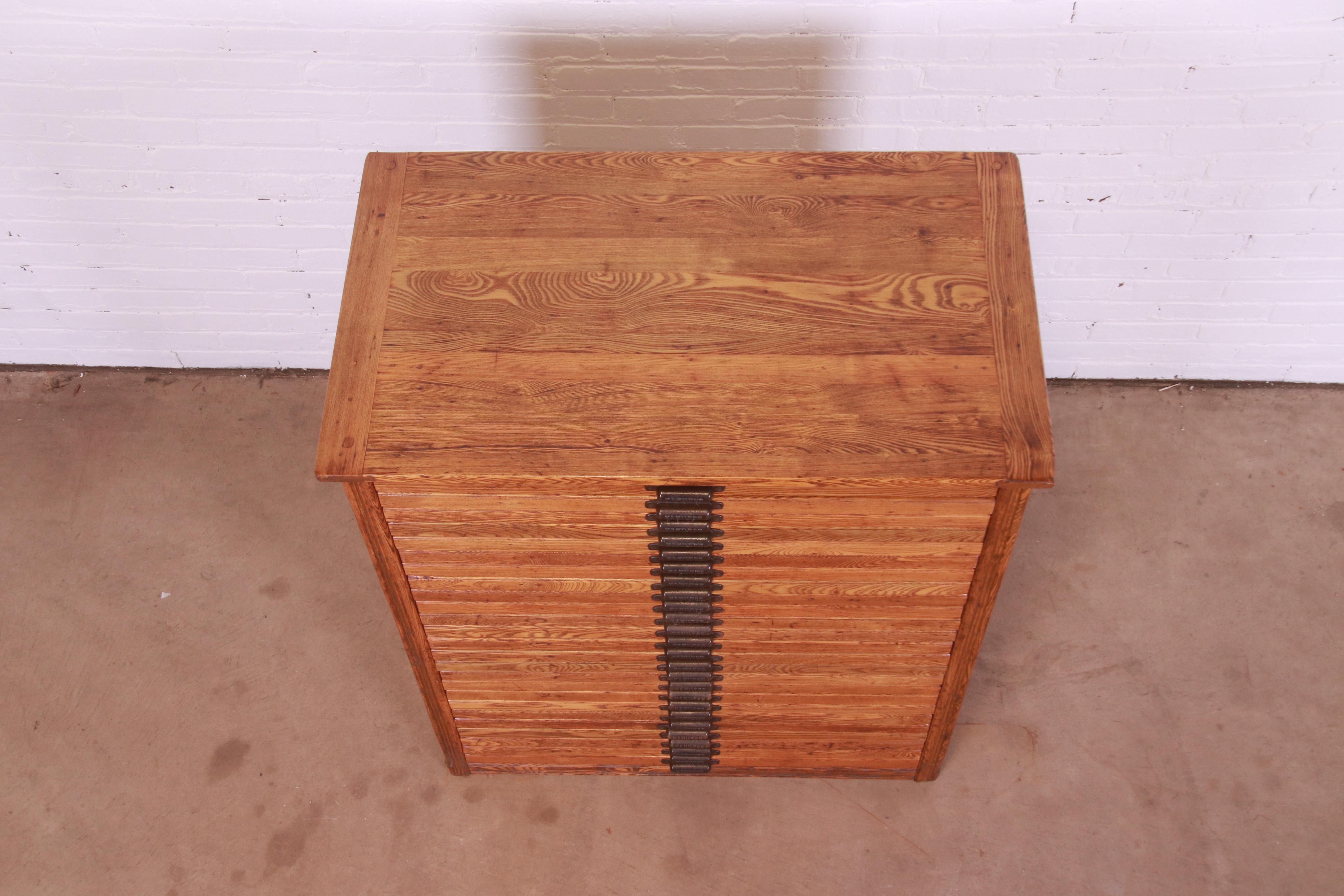 Antique Oak 25-Drawer Blueprint Flat File Cabinet by Hamilton, circa 1900 2
