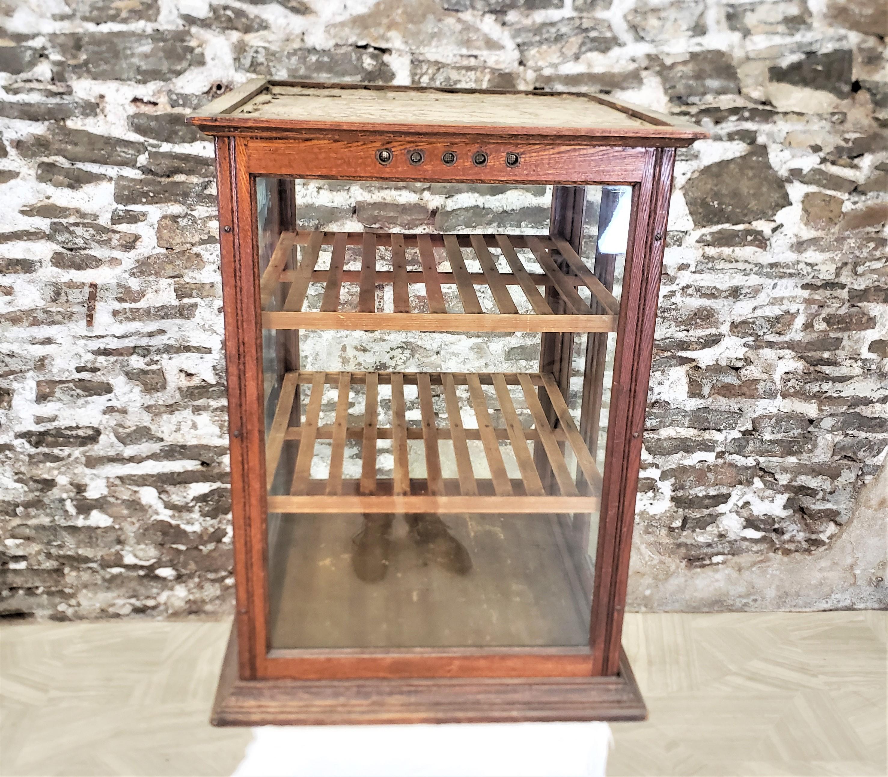 bread cabinet display
