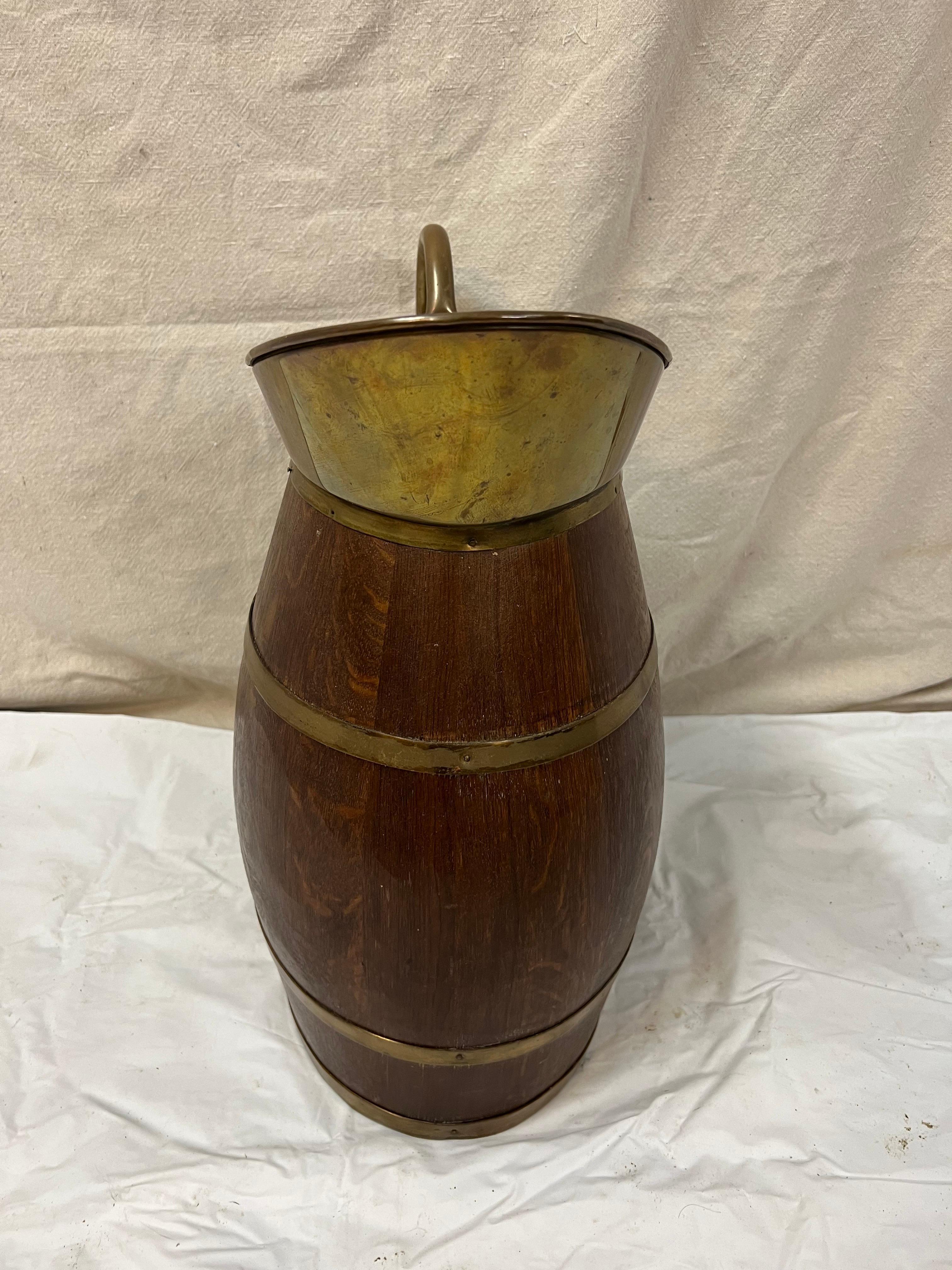Antique Oak and Brass Barrell Pitcher or Umbrella Holder For Sale 6