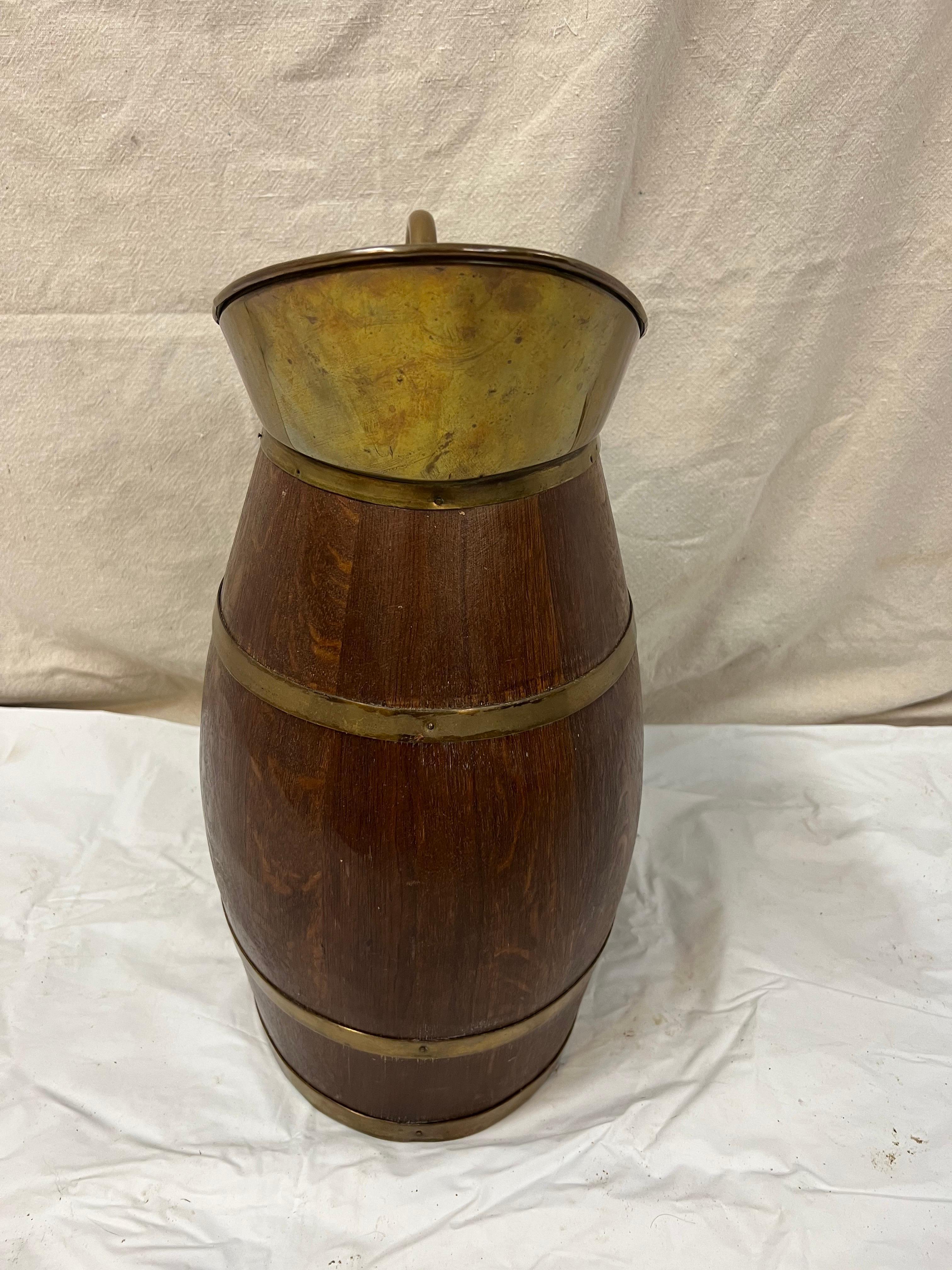 Antique Oak and Brass Barrell Pitcher or Umbrella Holder For Sale 7