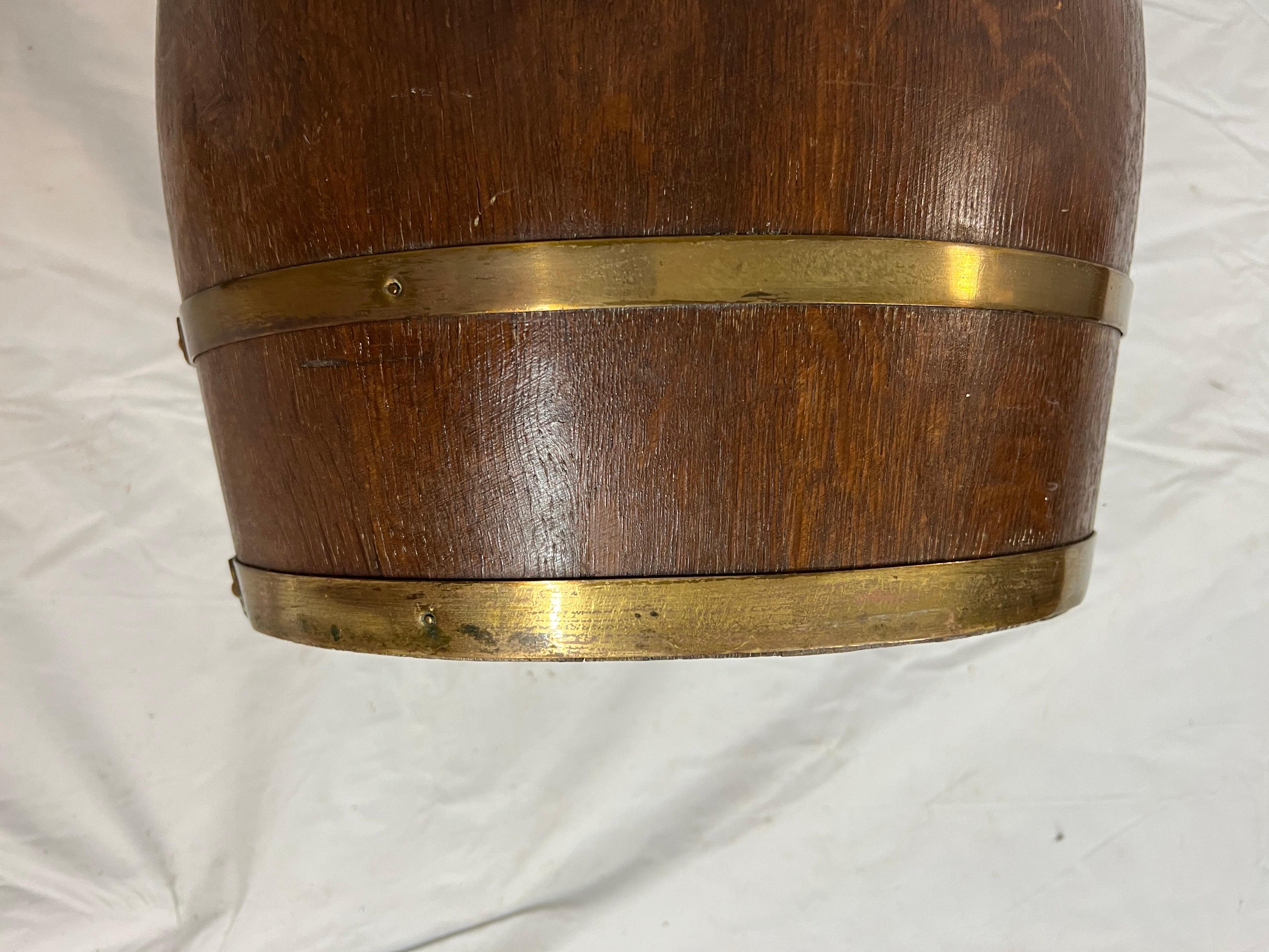 Antique Oak and Brass Barrell Pitcher or Umbrella Holder For Sale 9