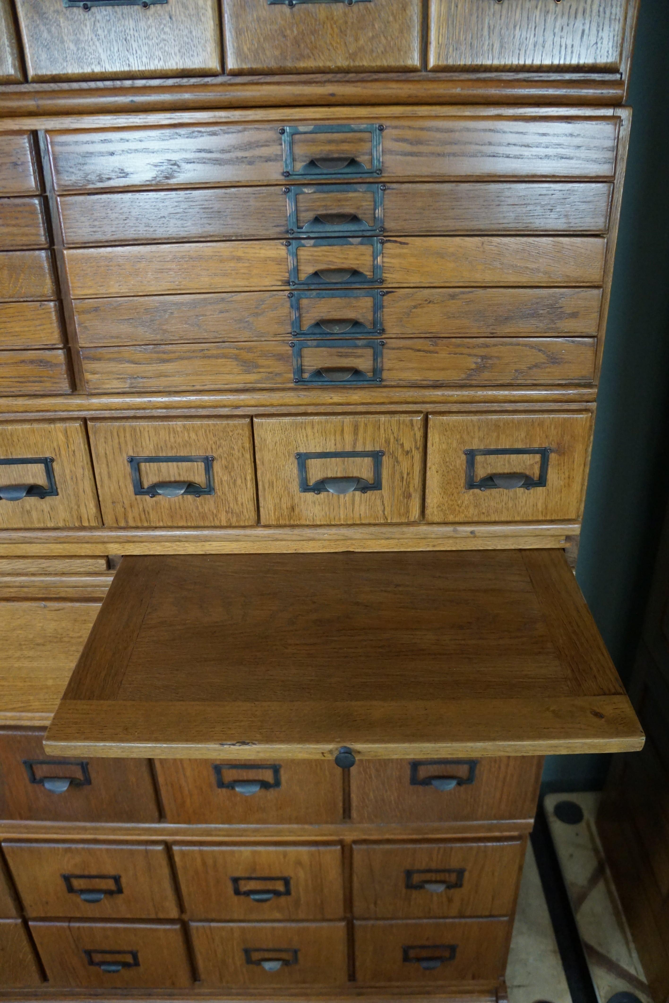 Antique oak apothecary cabinet, early 1900s For Sale 2