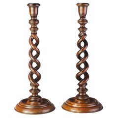 Candeleros Antiguos de Roble Barley Twist - Pareja de Candeleros Abiertos en Espiral