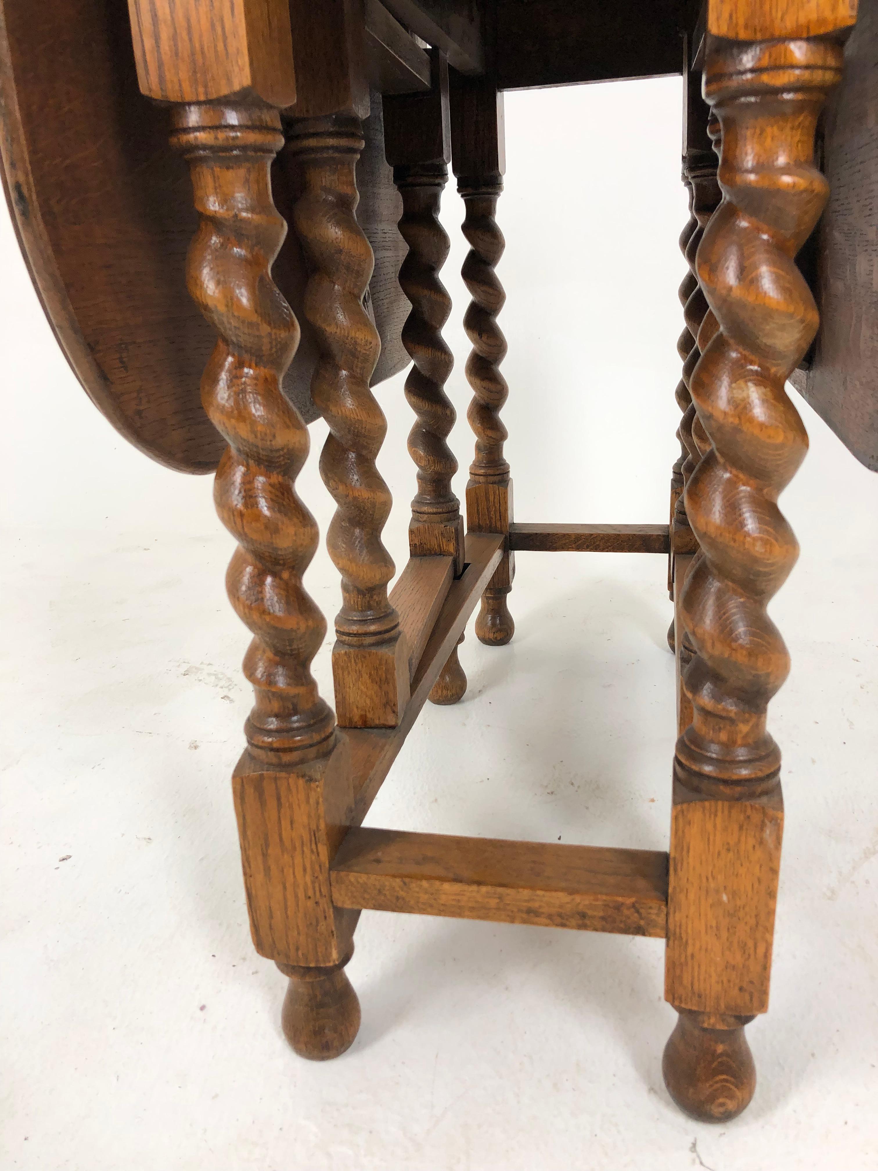 Antique Oak Barley Twist Gateleg Table, Drop Leaf Table, Scotland 1920, H757 In Good Condition For Sale In Vancouver, BC