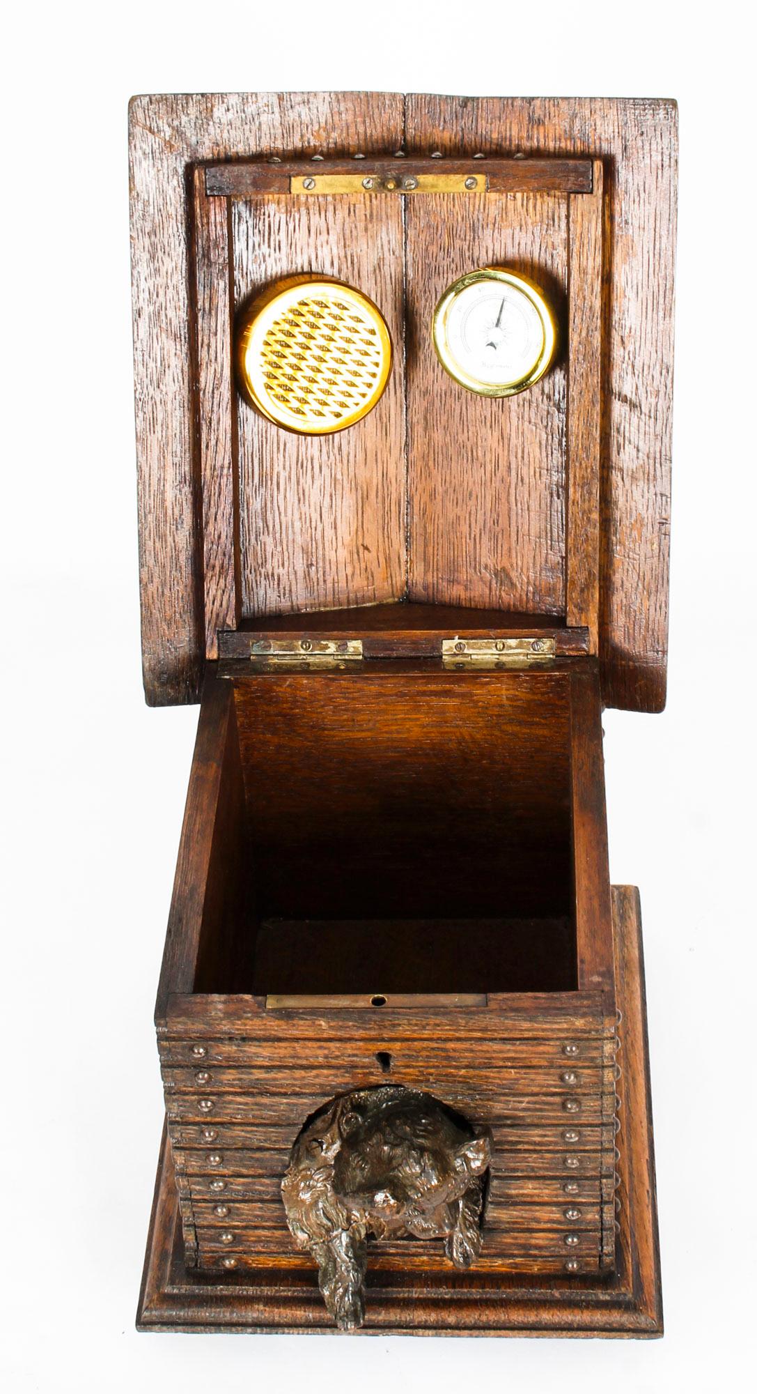 Late 19th Century Antique Oak Black Forest Dog Kennel Cigar Box Humidor, 19th Century