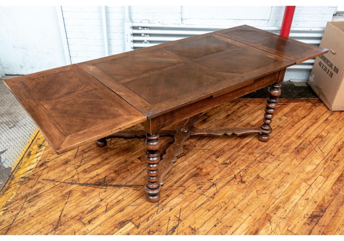 Antique Oak Bobbin Type Extension Dining Table In Good Condition In Bridgeport, CT