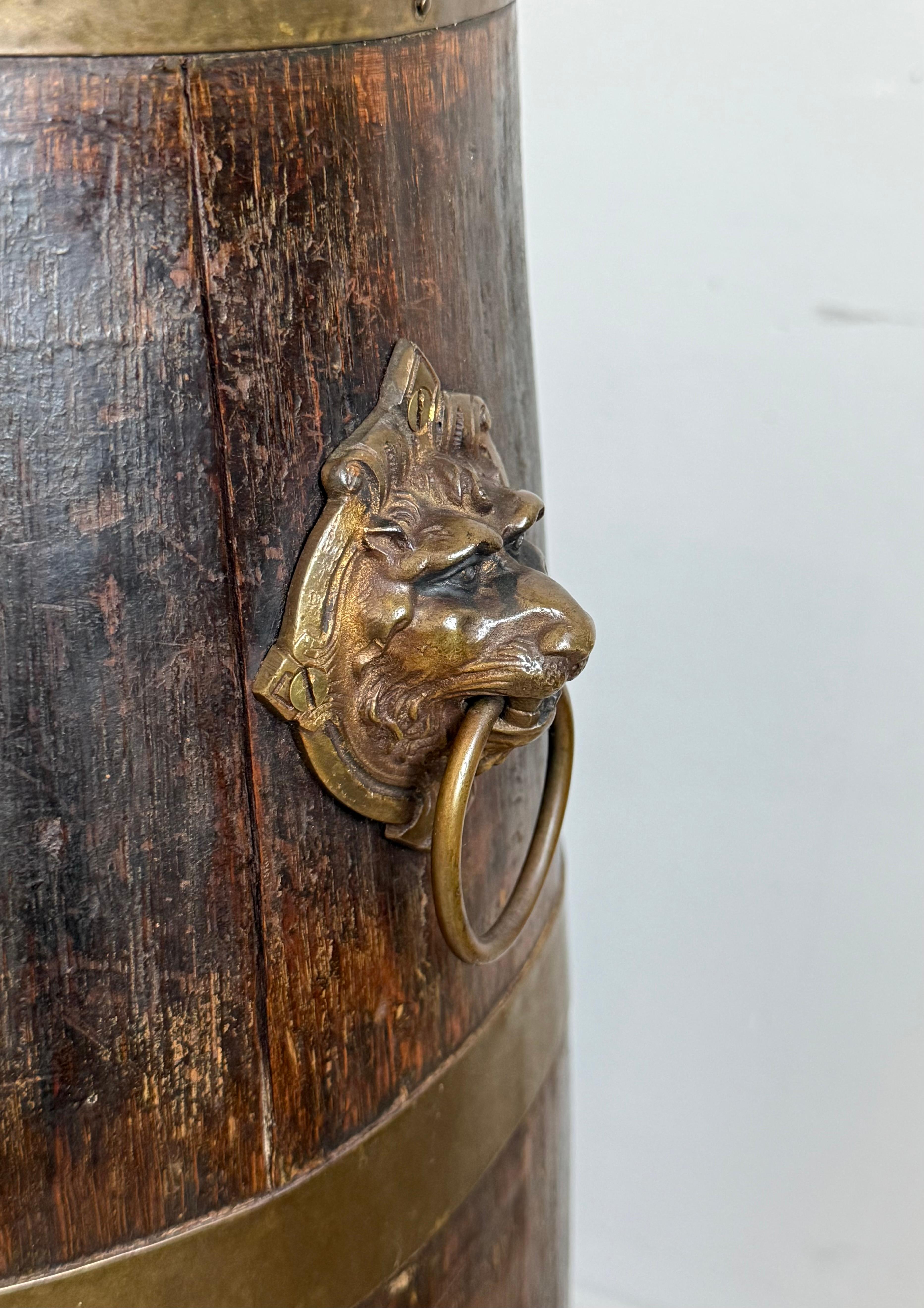 Hand-Crafted Antique Oak & Brass Barrel Shape Umbrella or Stick Stand with Lion Head Handles For Sale