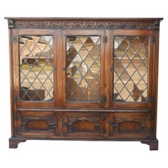 Armoire en chêne antique Serveur d'exposition Farmhouse