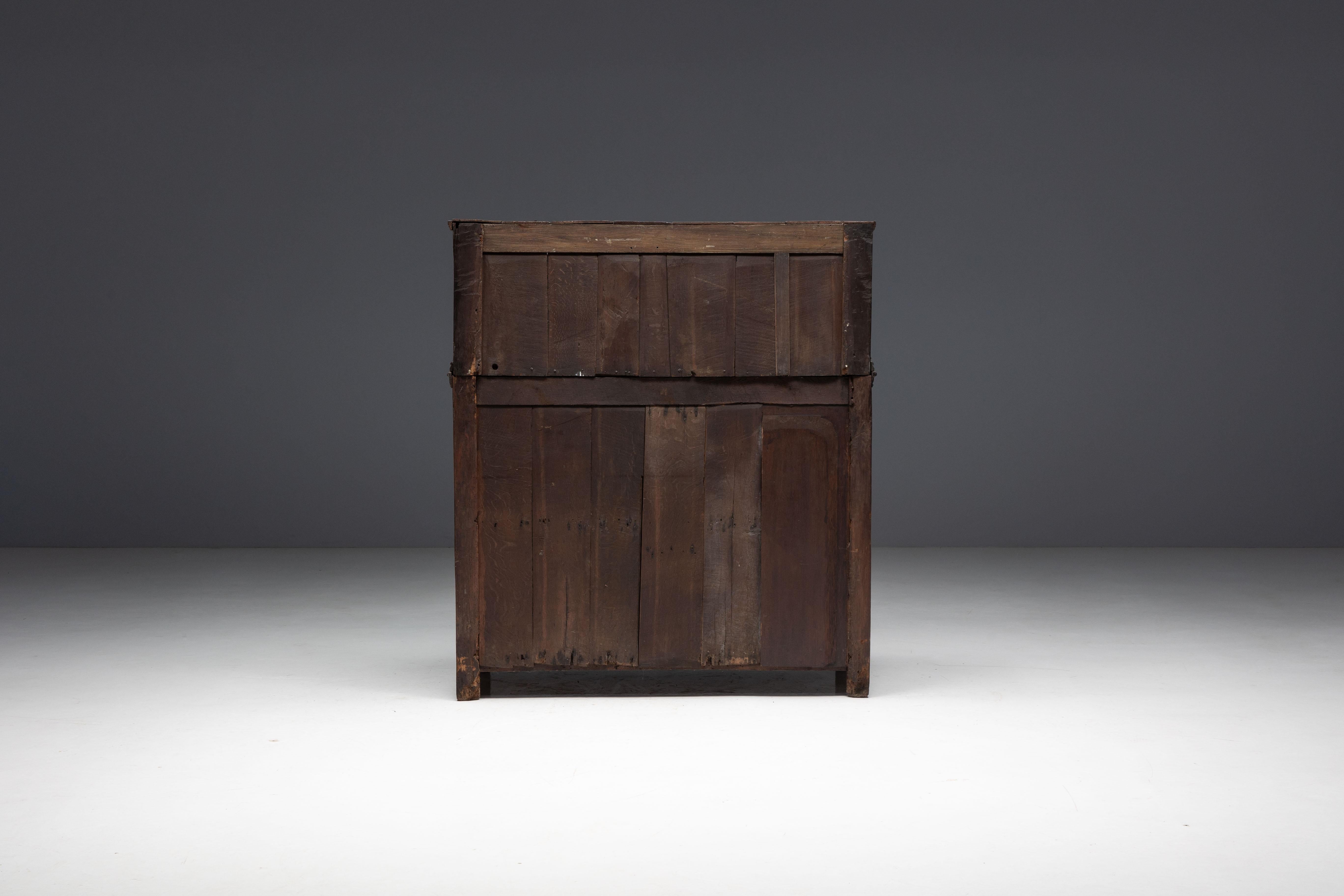 Antiker Eichenschrank, Frankreich, 18. Jahrhundert im Angebot 12