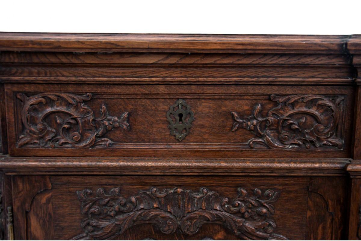 Antique Oak Cabinet, France, Late 19th Century For Sale 2
