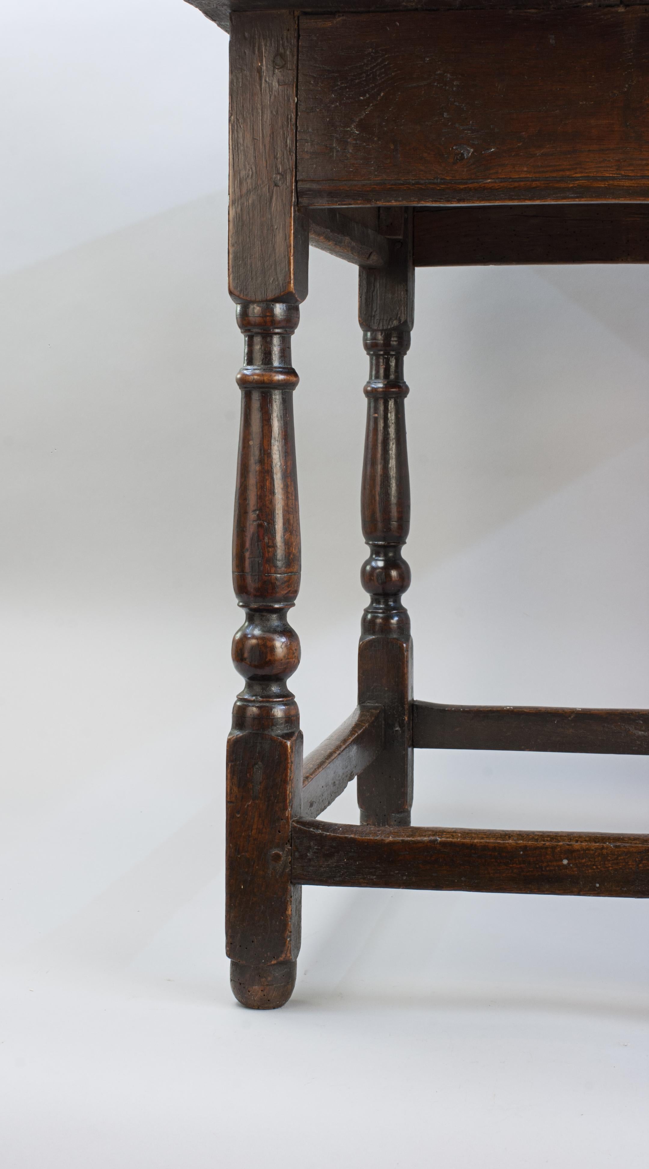 Antique Oak Centre Table In Good Condition For Sale In Oxfordshire, GB