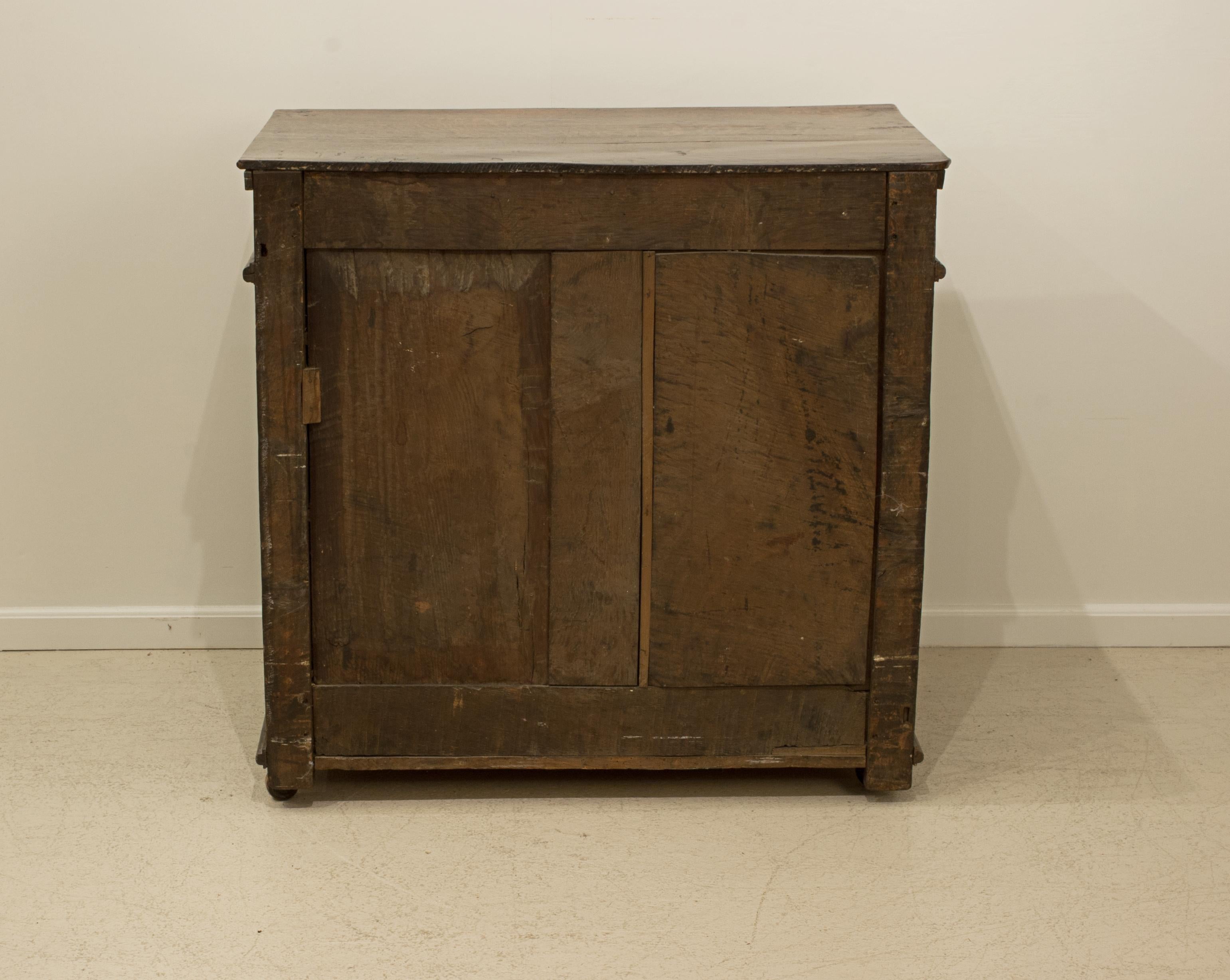 Commode ancienne en Oak Oak Bon état - En vente à Oxfordshire, GB