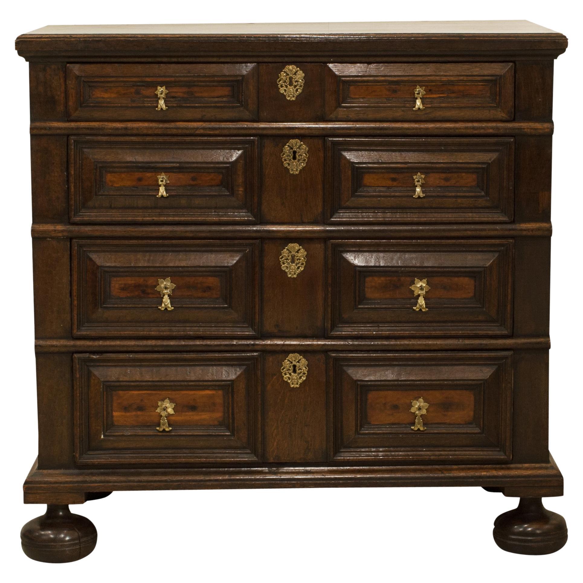 Antique Oak Chest of Drawers For Sale