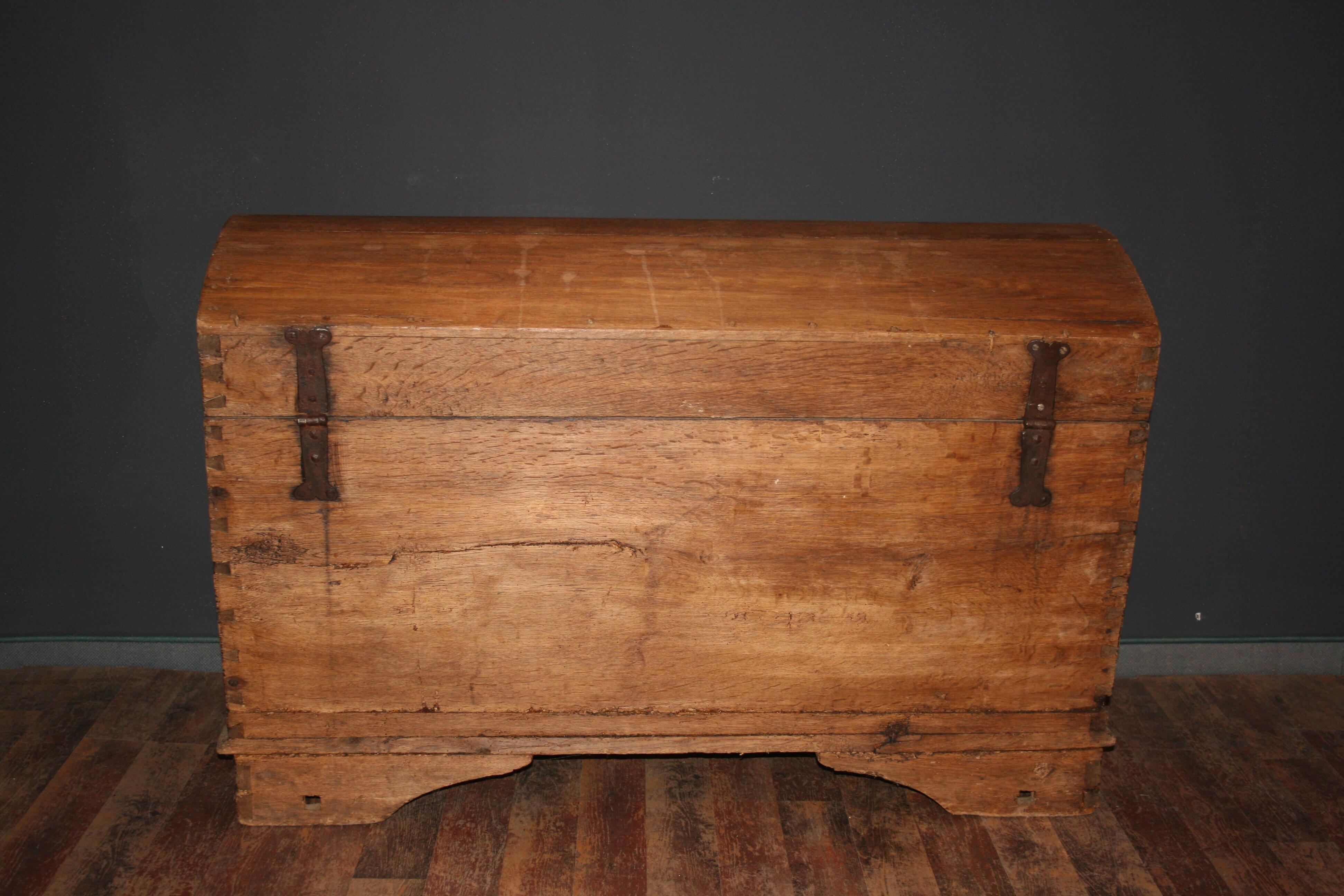 18th Century and Earlier Antique Oak Chest with Round Lid, Germany, 1700s