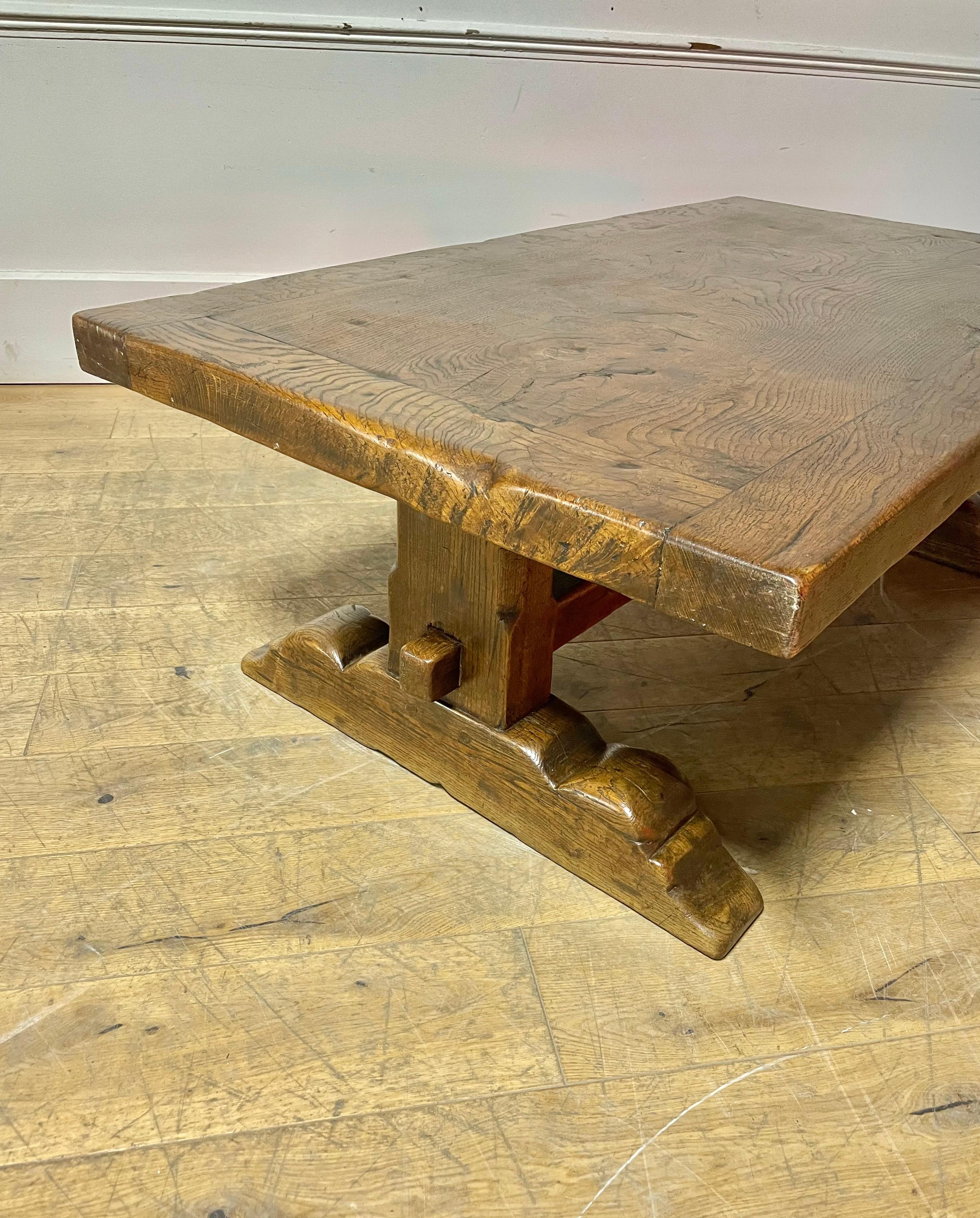 Country Antique oak coffee table  For Sale