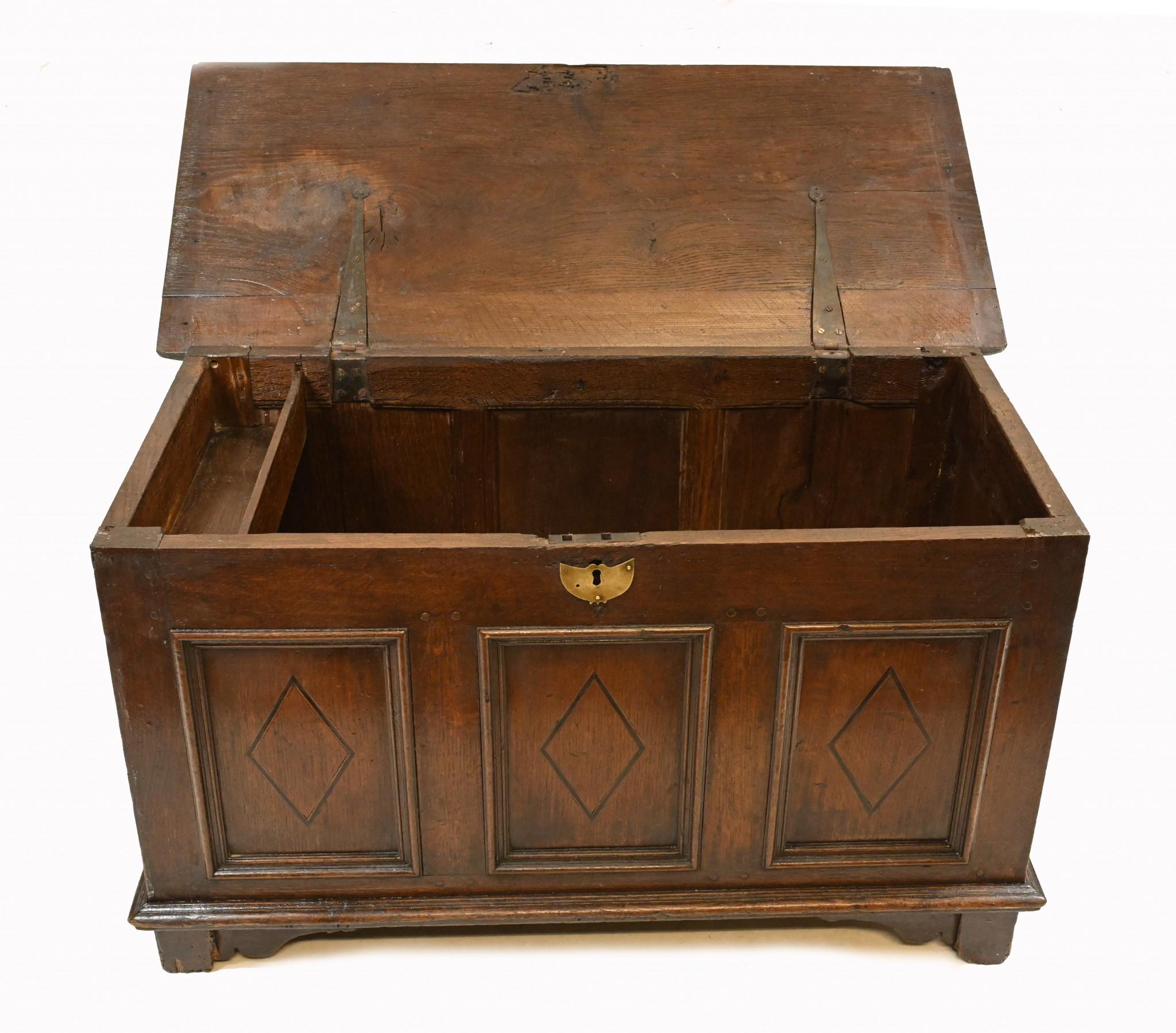 Antique Oak Coffer Chest 17th Century Box For Sale 2