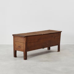 Antique oak coffer - UK, 18th Century