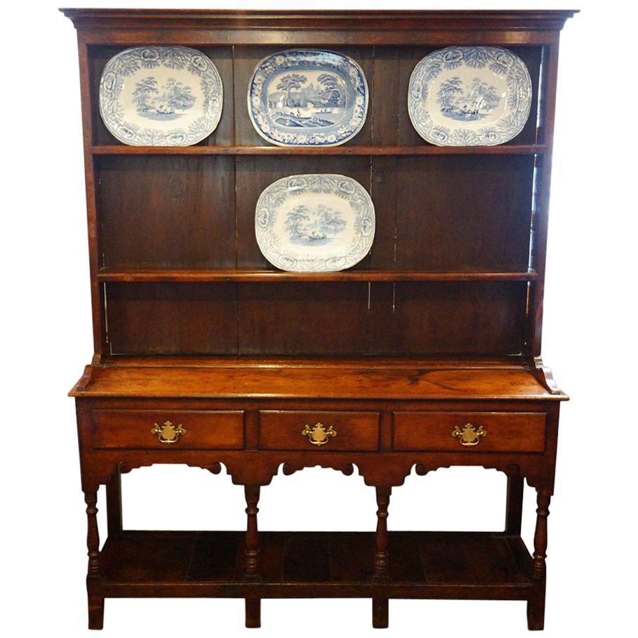 Antique Oak Cottage Dresser For Sale at 1stDibs