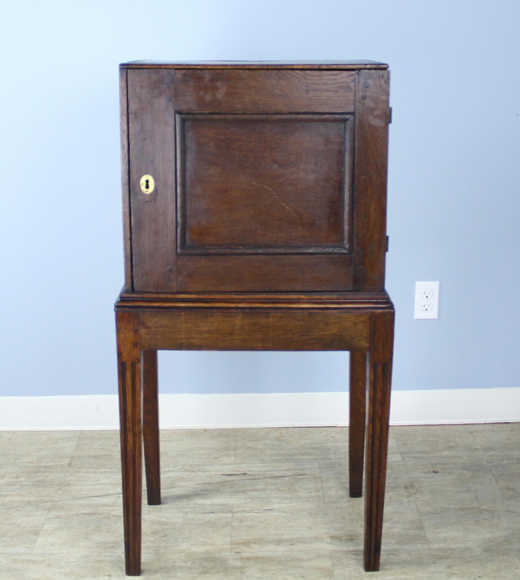 Antique Oak Cupboard on Stand In Good Condition For Sale In Port Chester, NY
