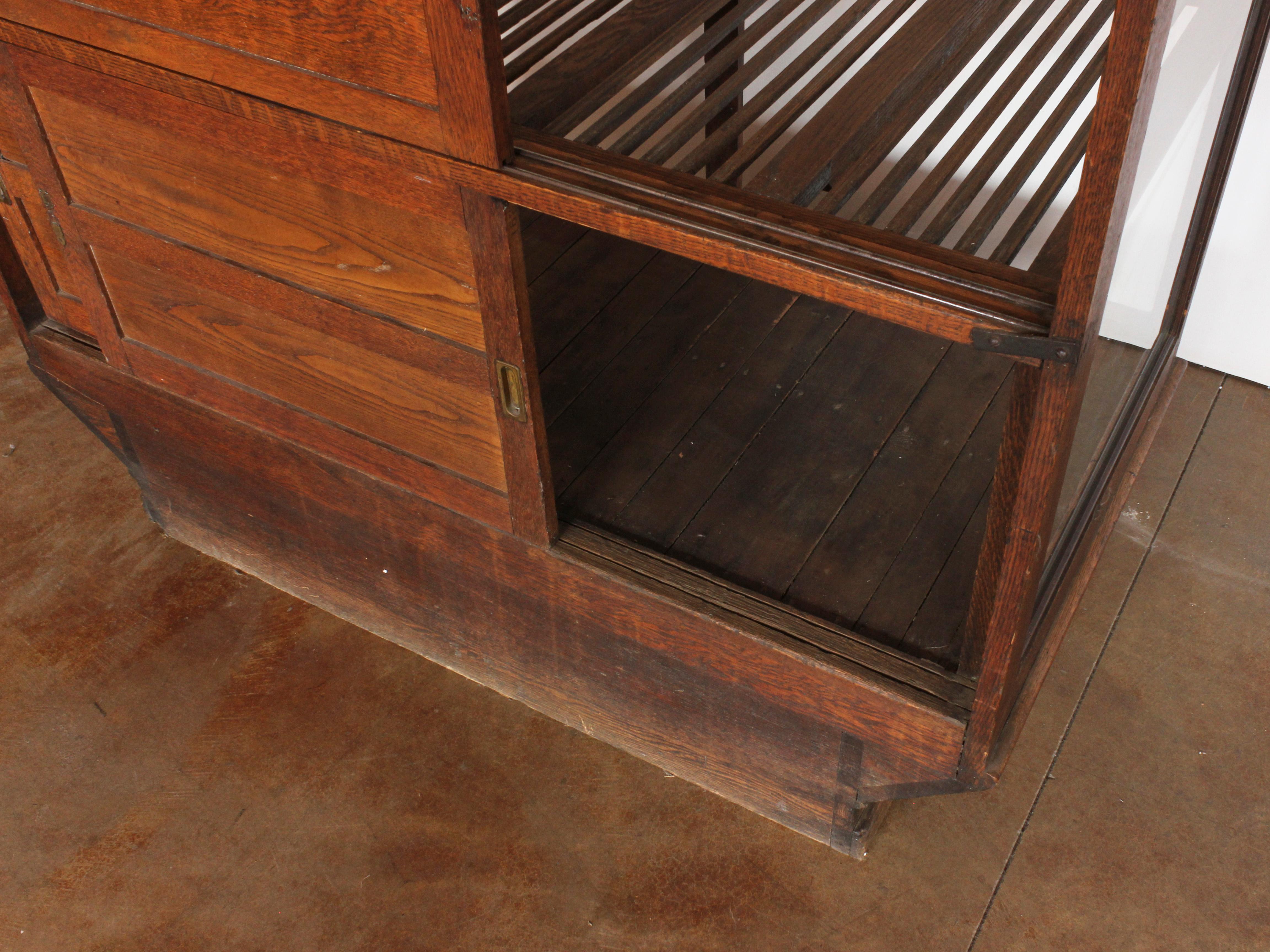 Antique Oak Curio Display Case with Original Glass 7