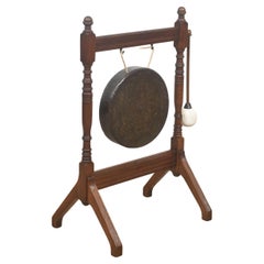 Gong da cena antico di Oak