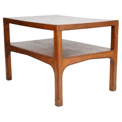 Table à tiroirs antique en chêne de style Liberty