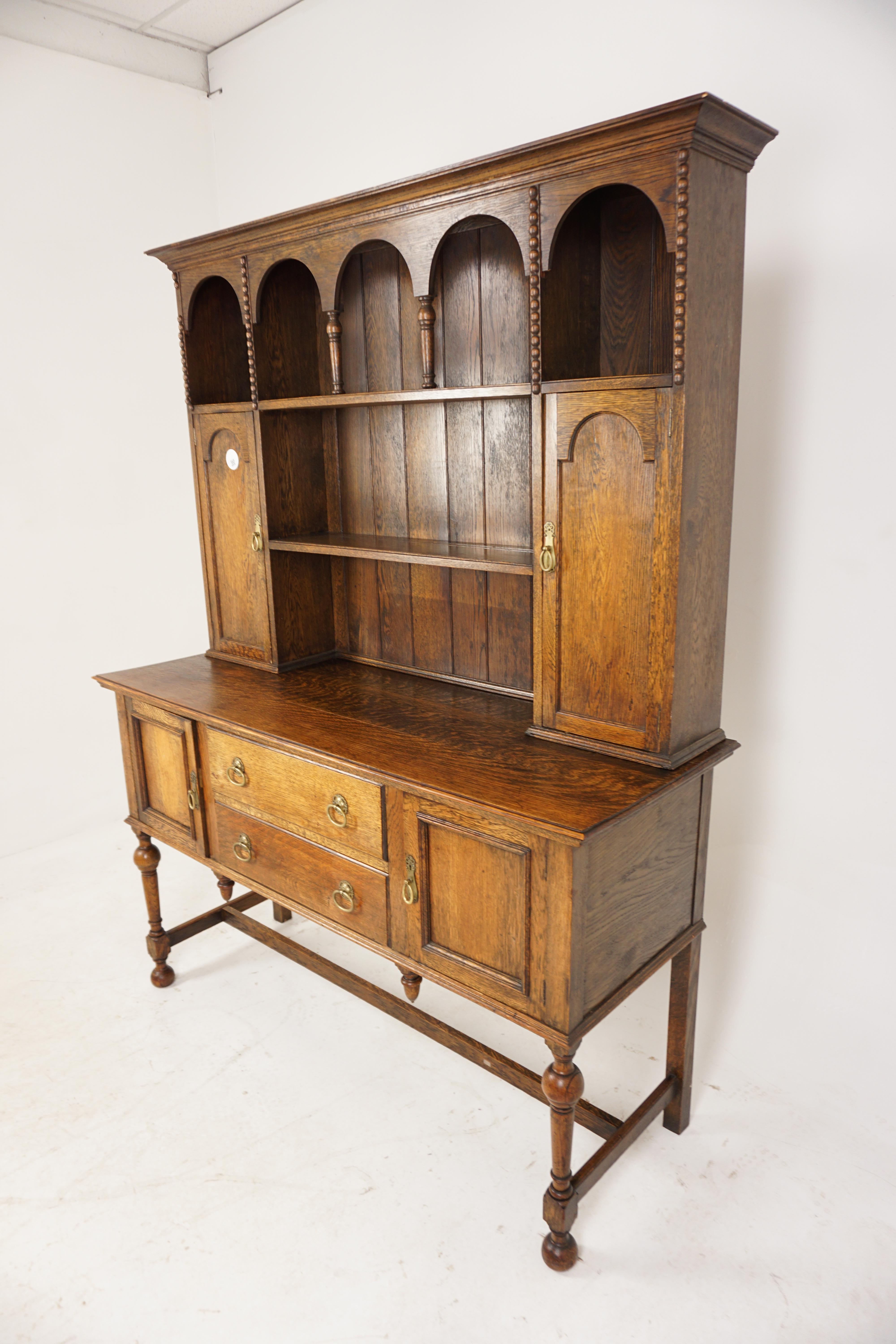 Antique Oak Dresser, Welsh Sideboard, Buffet and Hutch, Antique Furniture, Scotland 1900, H1040

+ Scotland 1900
+ Solid oak
+ Original finish
+ Shaped cornice
+ Five shaped front cupboards on top
+ Pair of parallel cupboard doors
+ Single