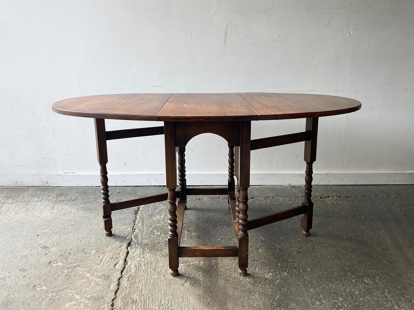 Antique Oak Drop Leaf Gate-leg Table with Barley Twist Legs For Sale 2