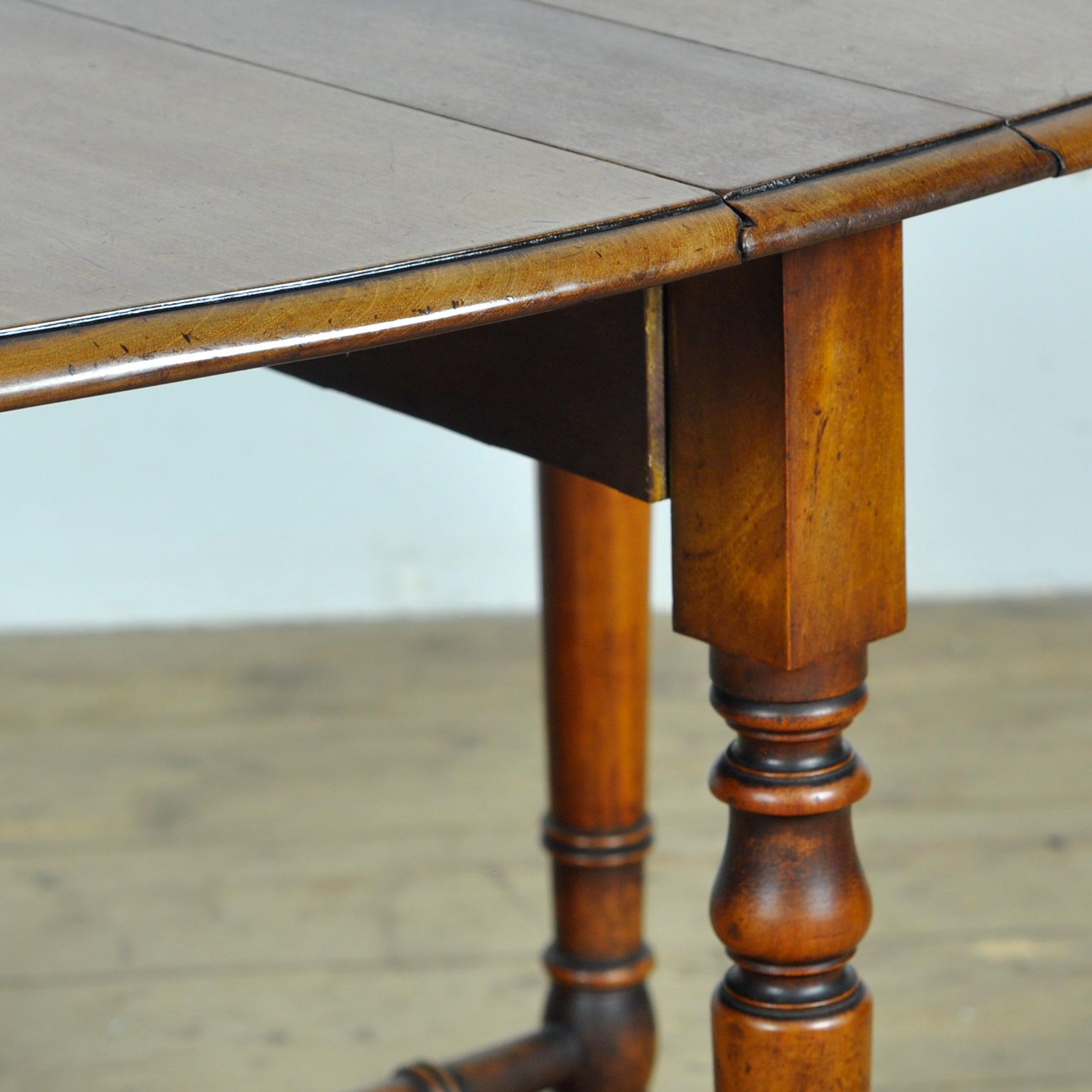 Table ancienne à abattant en Oak, Circa 1820 en vente 3