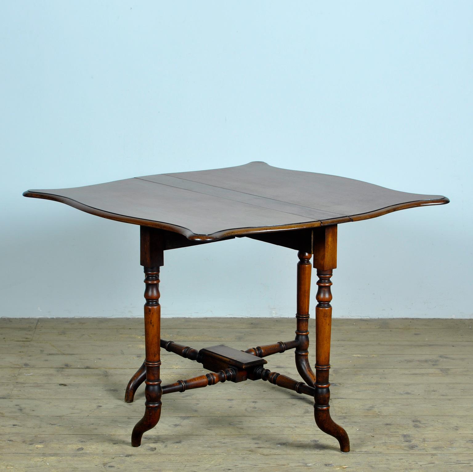 Georgien Table ancienne à abattant en Oak, Circa 1820 en vente