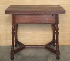 Antique Oak Drop-Leaf Table with Two Folding Leaves and Drawers