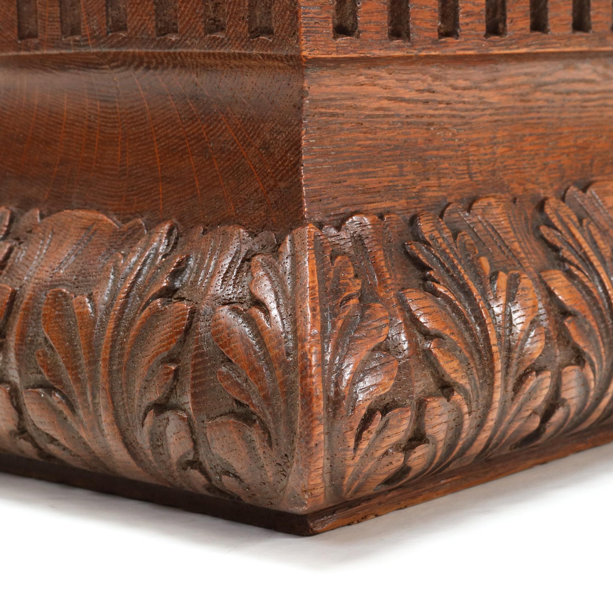 Antique Oak Dutch 19th Century Decorative Box For Sale 5
