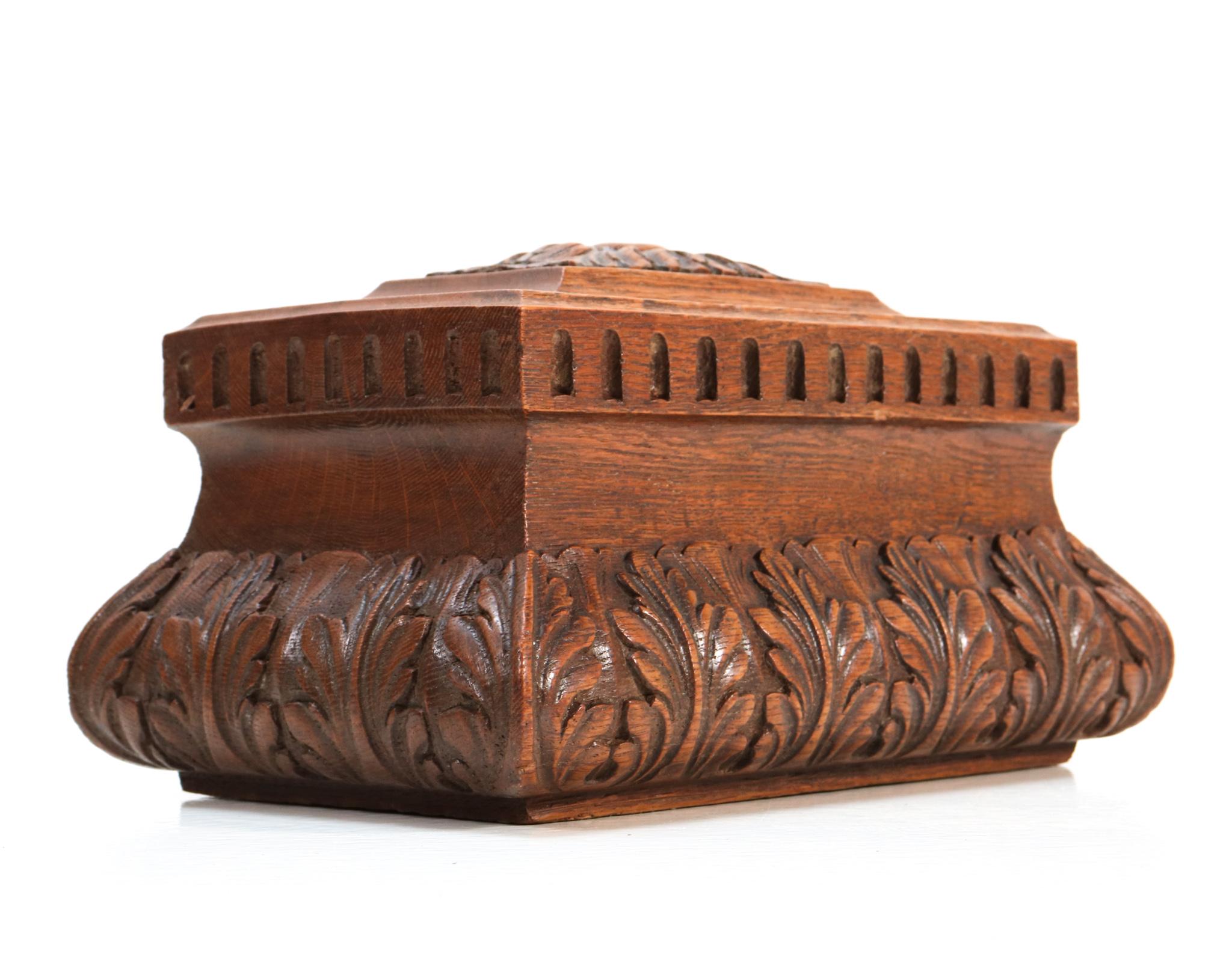 Antique Oak Dutch 19th Century Decorative Box For Sale 2