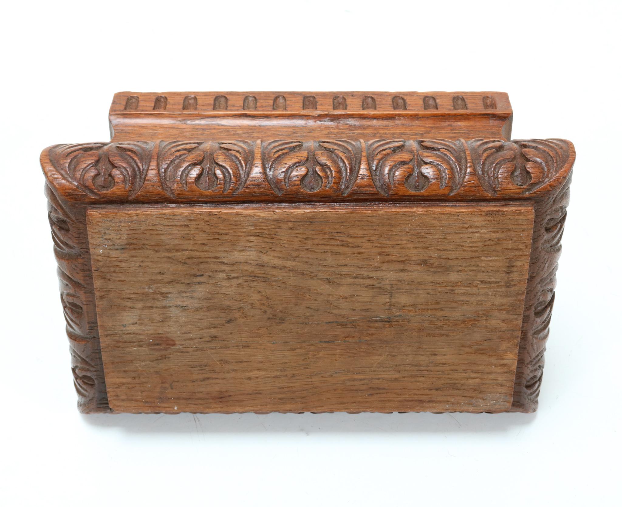 Antique Oak Dutch 19th Century Decorative Box For Sale 4