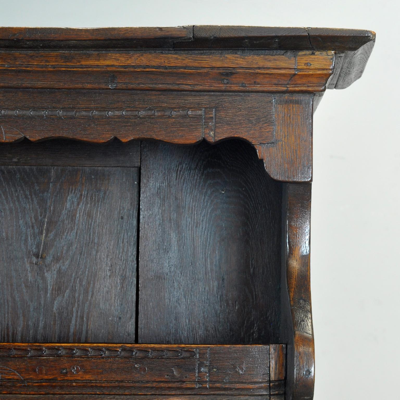Antique Oak Dutch dresser, 1820s For Sale 5