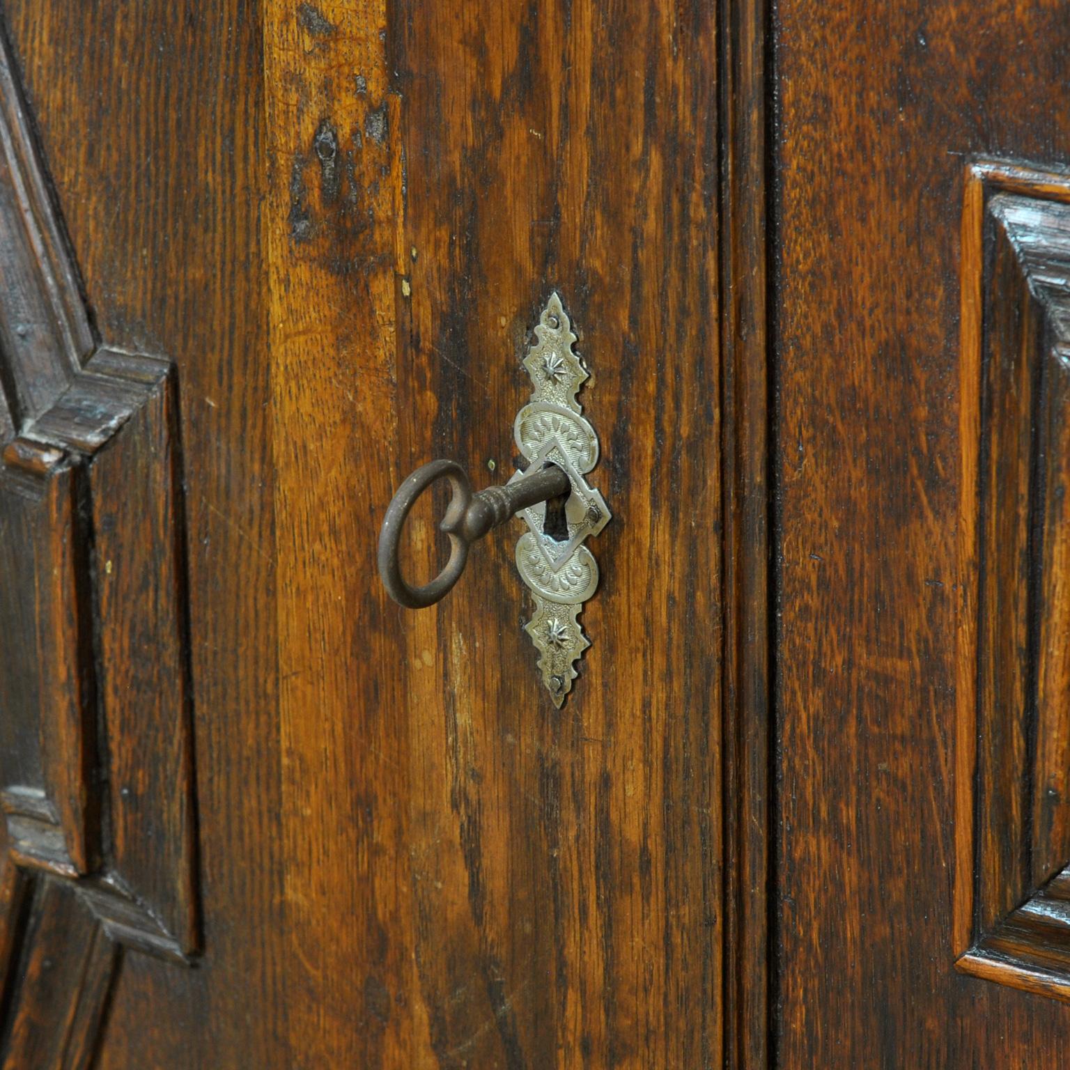 Antique Oak Dutch dresser, 1820s For Sale 10
