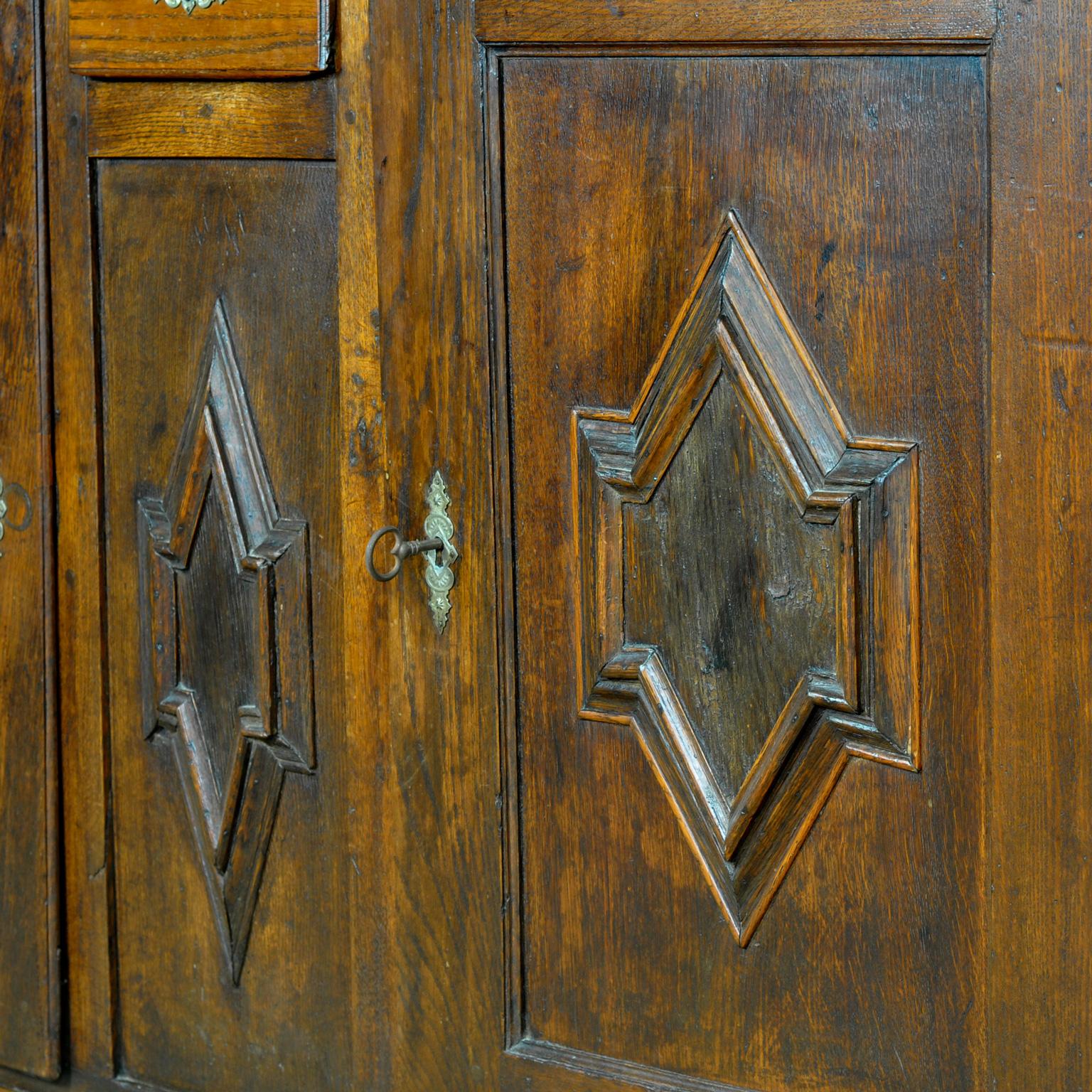 Antique Oak Dutch dresser, 1820s For Sale 11