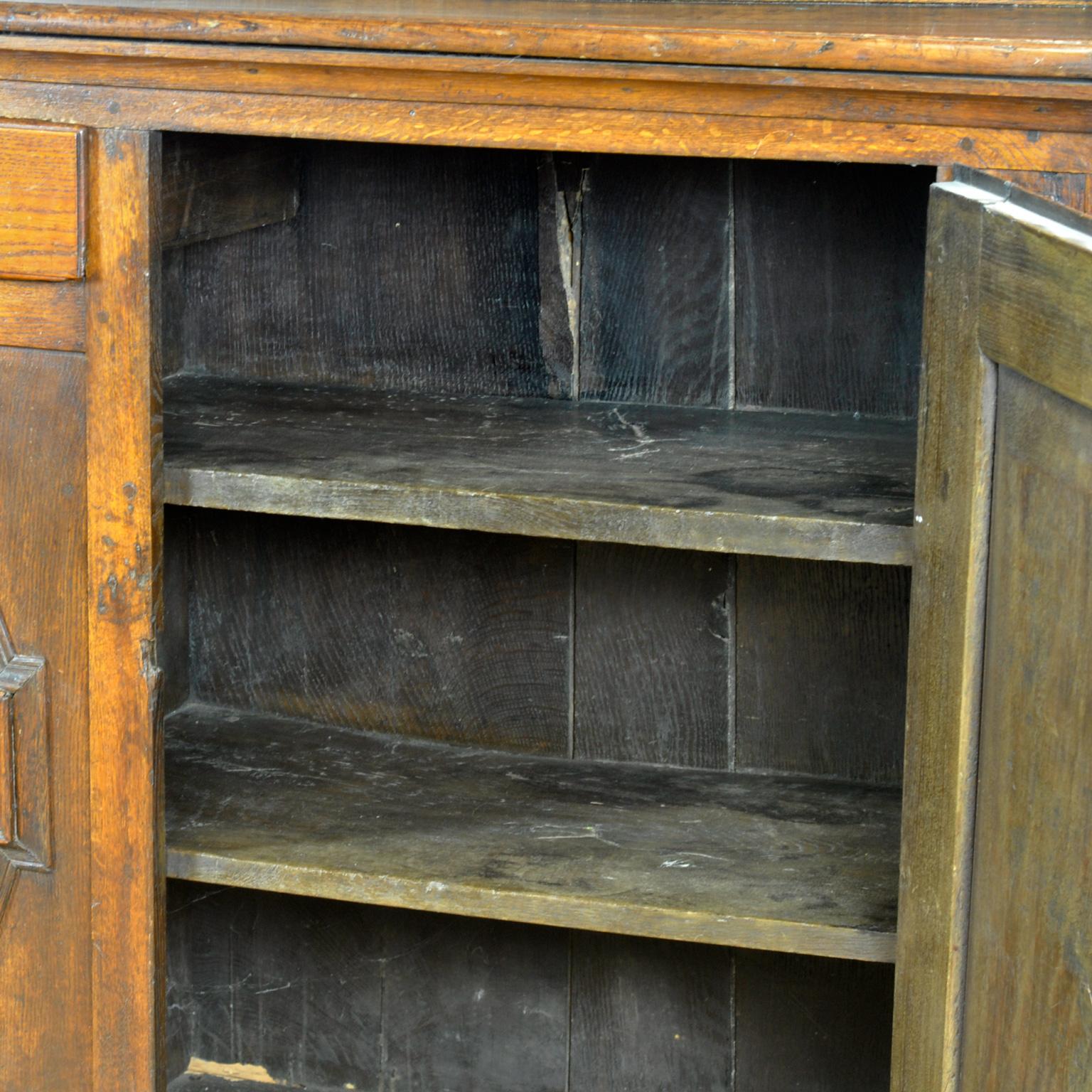 Early 19th Century Antique Oak Dutch dresser, 1820s For Sale