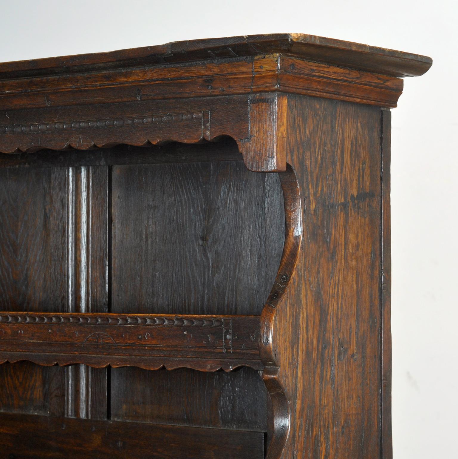 Antique Oak Dutch dresser, 1820s For Sale 3