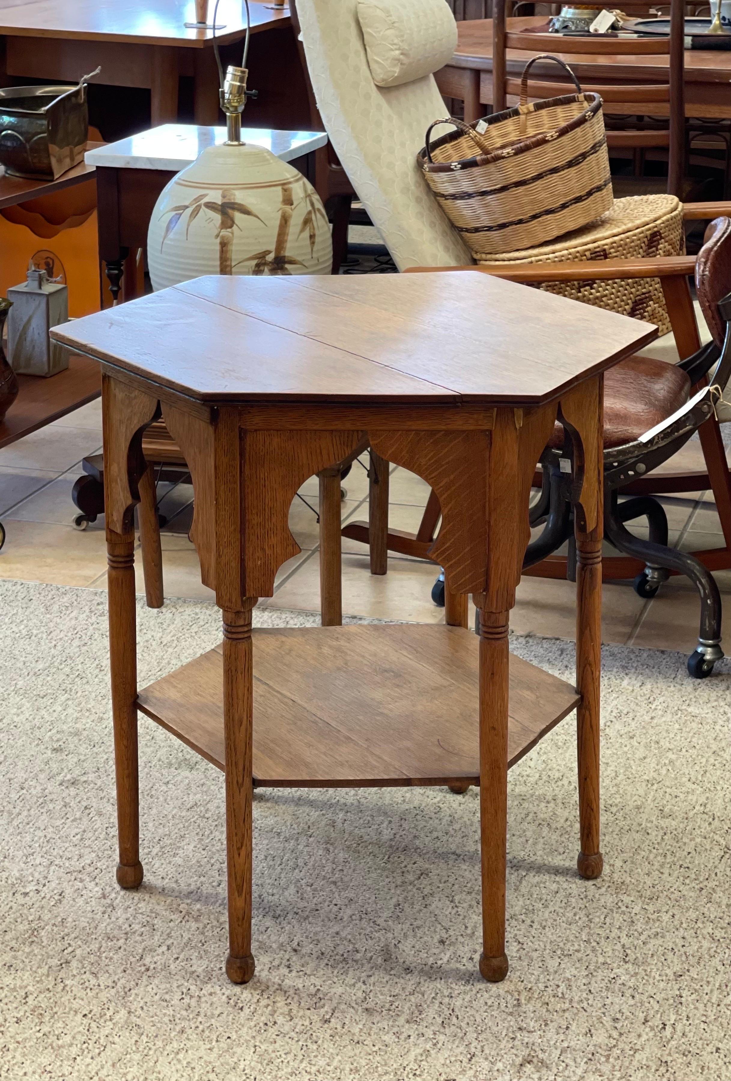 Late 20th Century Antique Oak End Table Stand