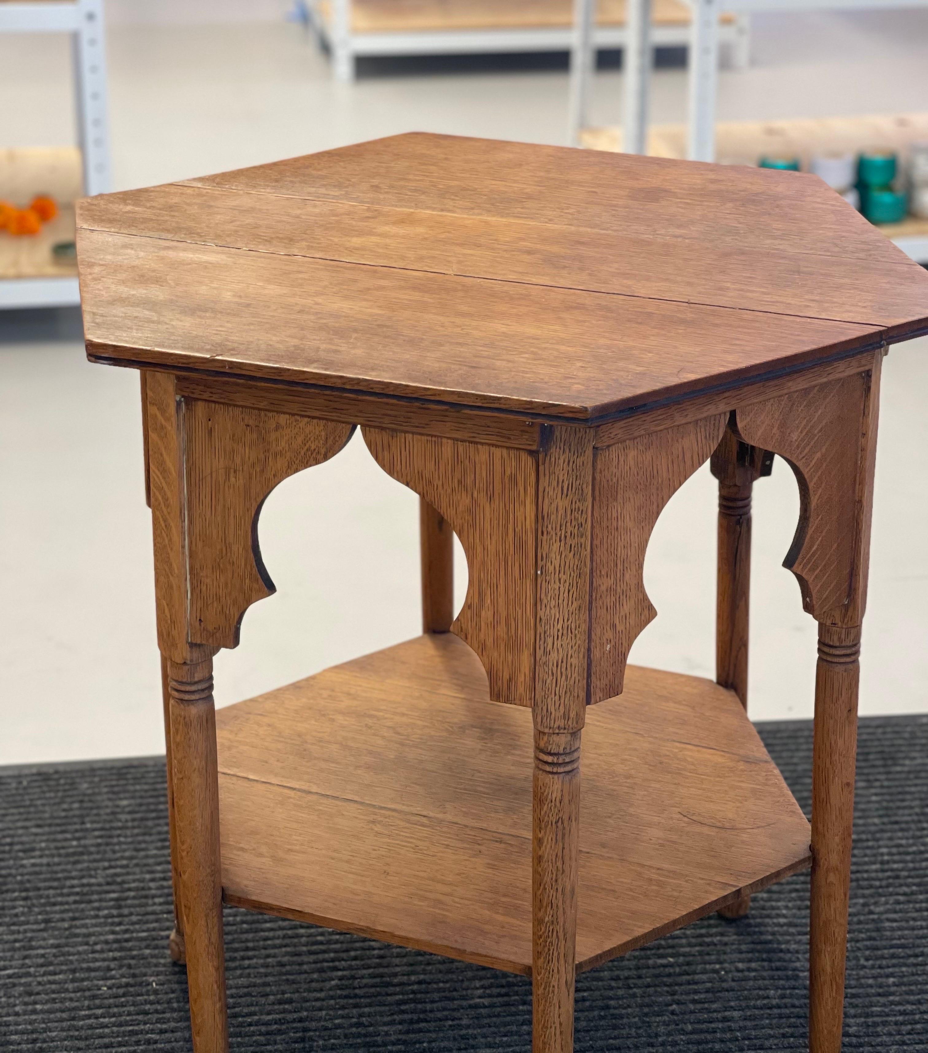 Wood Antique Oak End Table Stand