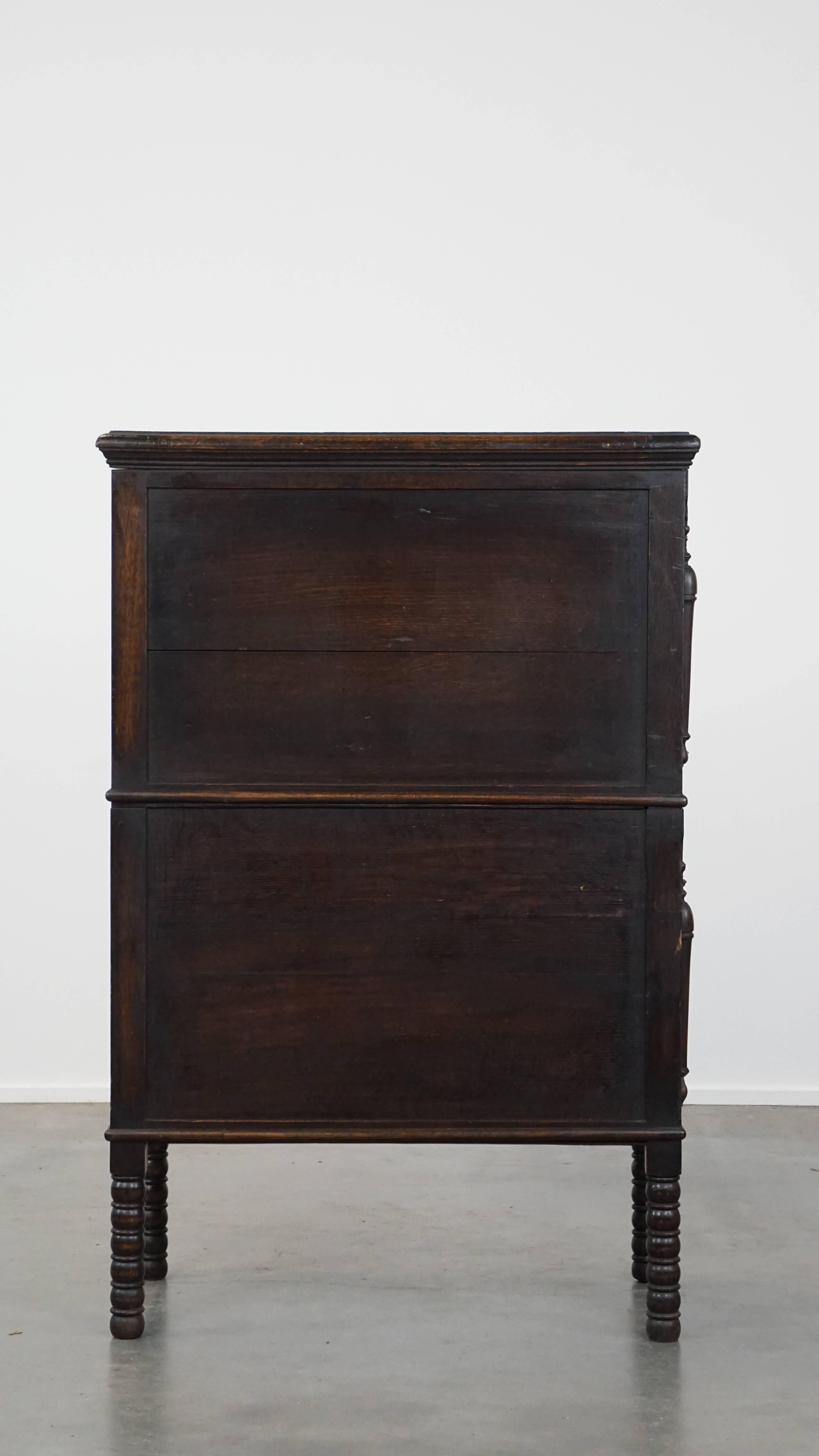 Fait main Armoire anglaise ancienne en chêne du 19ème siècle en vente